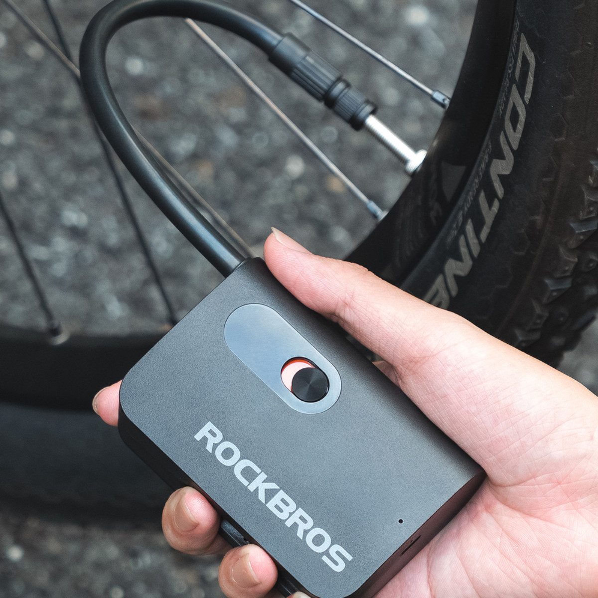 ROCKBROS Akku-Handkompressor L1 Mini, max. 4,5 bar, 1-tlg., Kompakte Mini Akkupumpe mit 70 PSI Druckleistung
