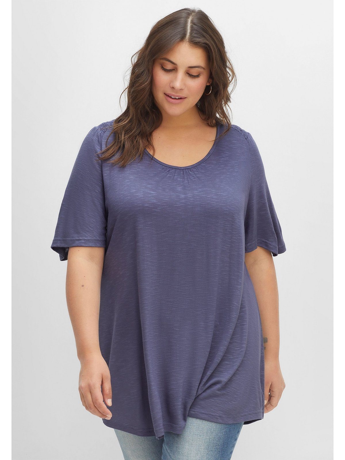 Sheego Longshirt Große Größen in leicht transparenter Flammgarn-Optik indigo | V-Shirts