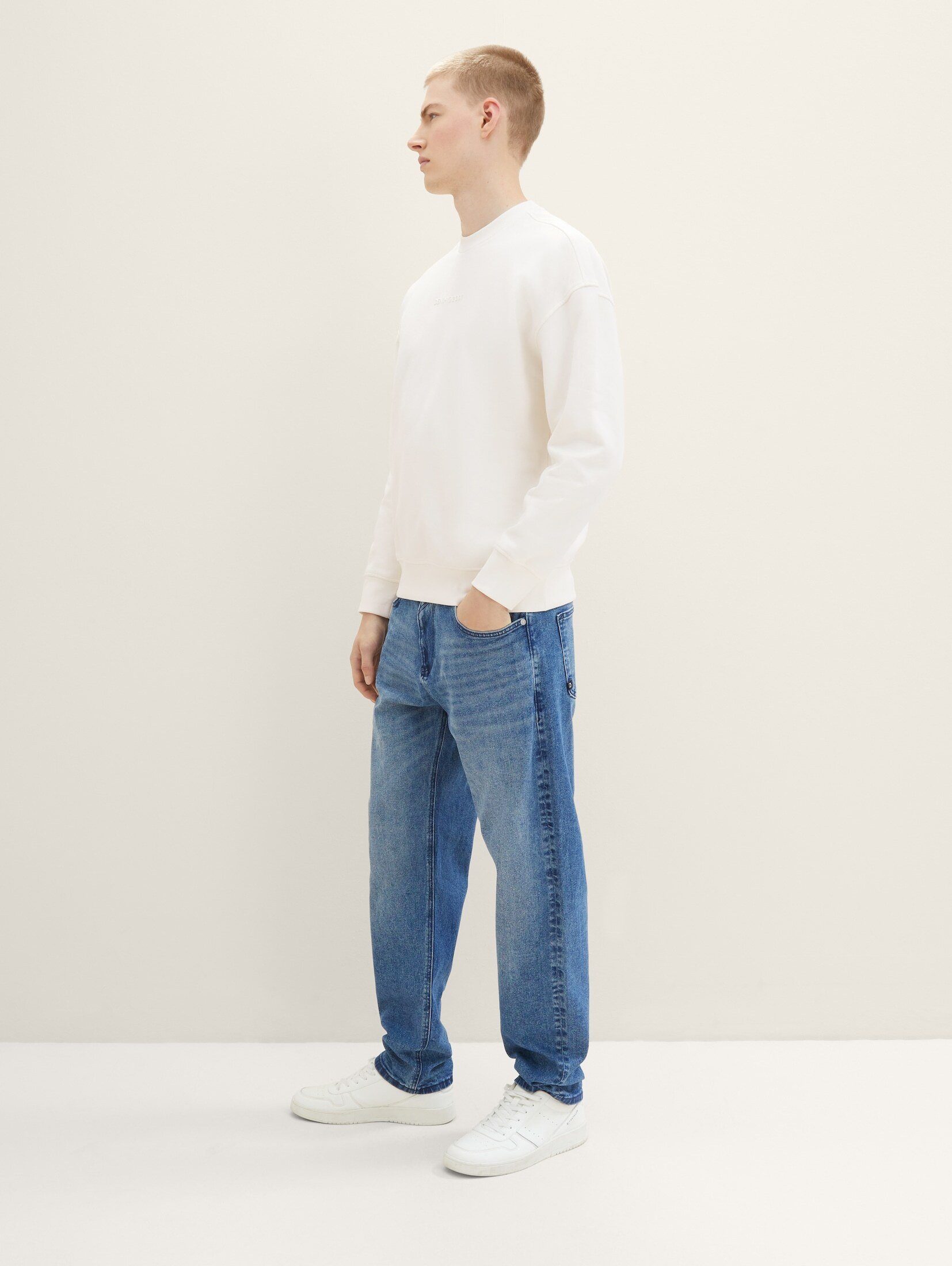 Blue mit TOM Mid Jeans Denim TAILOR Baumwolle Used Loose nachhaltigeren Denim Straight-Jeans Fit Stone