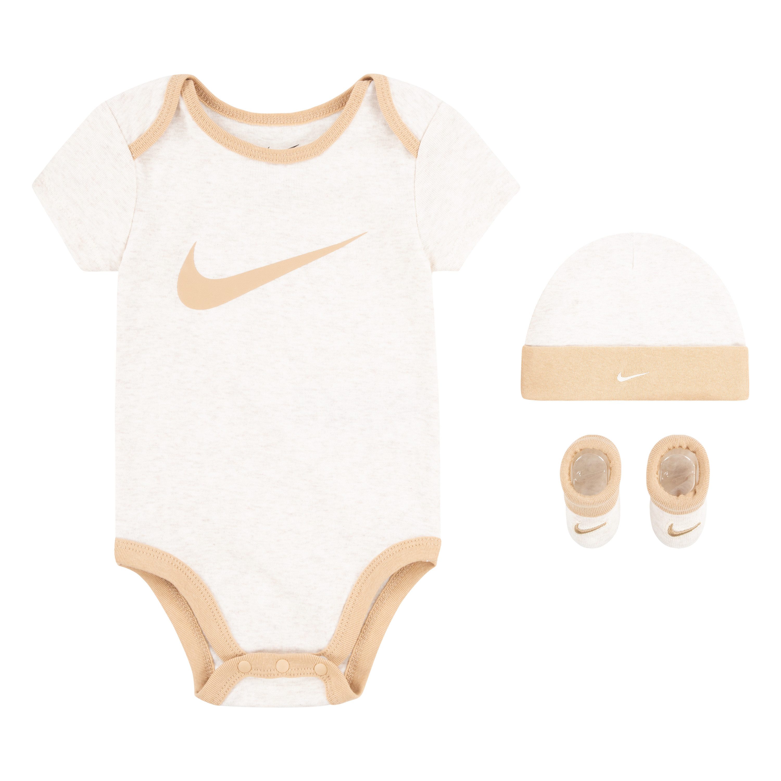 Nike Sportswear Neugeborenen-Geschenkset NHN NIKE SWOOSH (3-tlg) für Babys, für sportliche Anlässe
