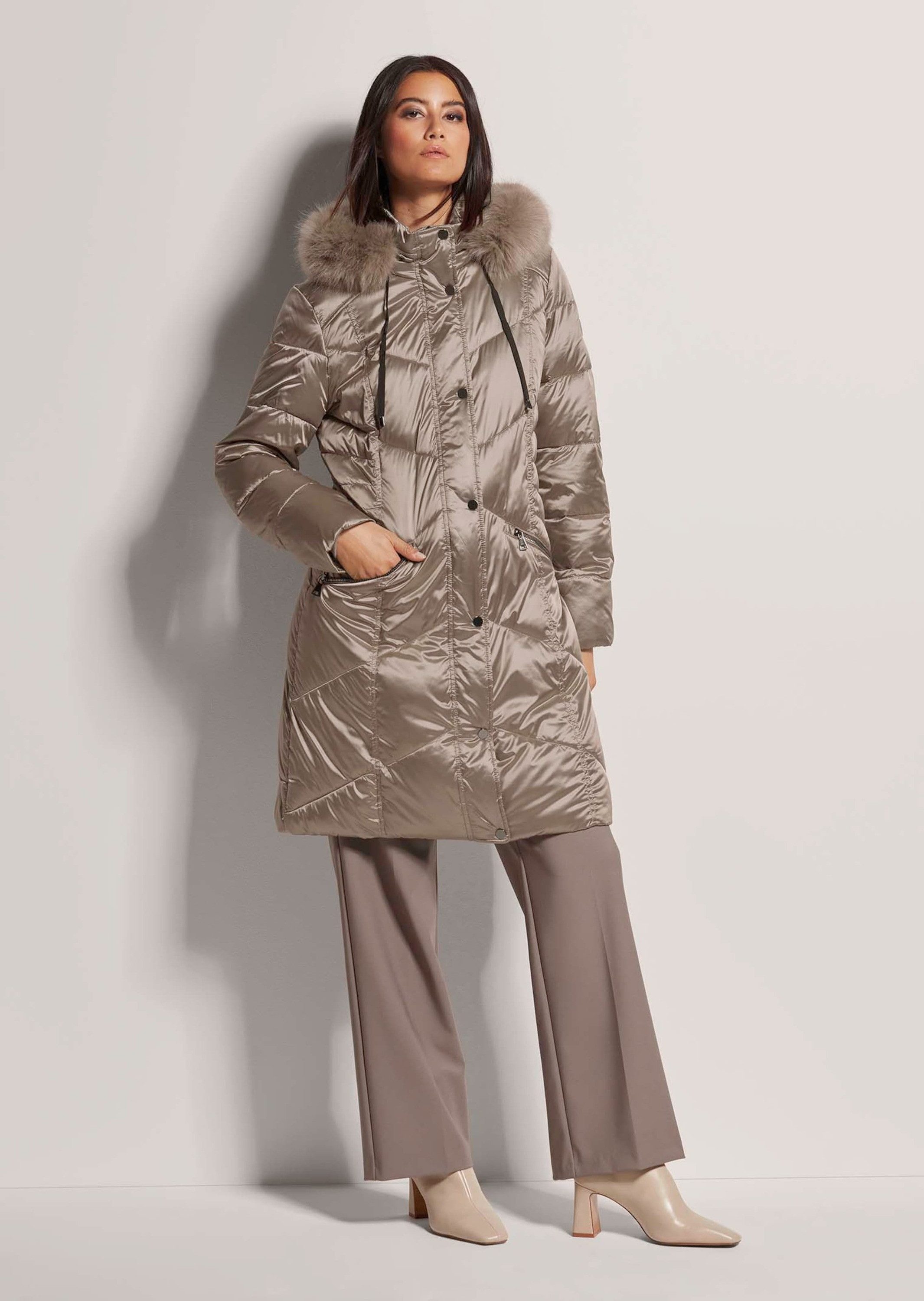 MADELEINE Steppjacke Kapuzenjacke mit Fancy-Stepp günstig online kaufen