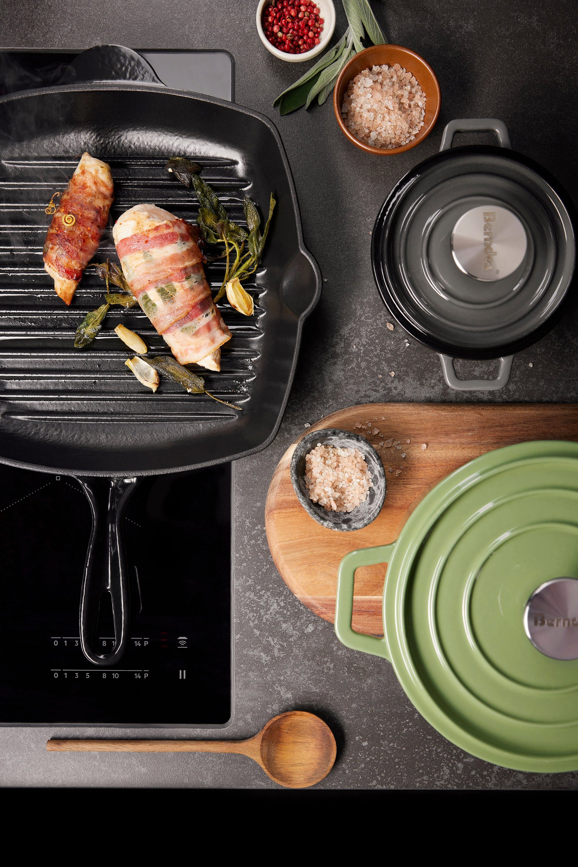 Berndes Bräter 24cm, rund, Gusseisen, schwarz/grau - b.iron, Eisenguss