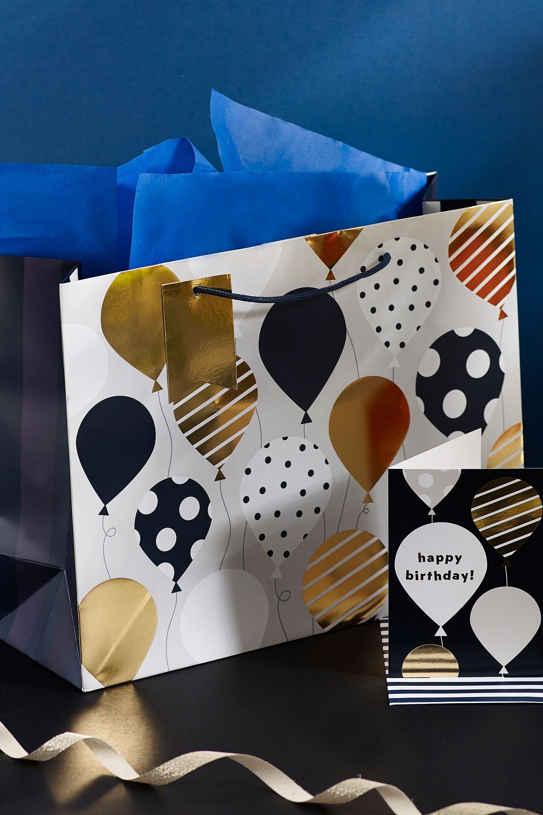 Next Geschenkpapier Ballons Geschenktasche und Karte im Set, (1St) – Bild 3 von 3