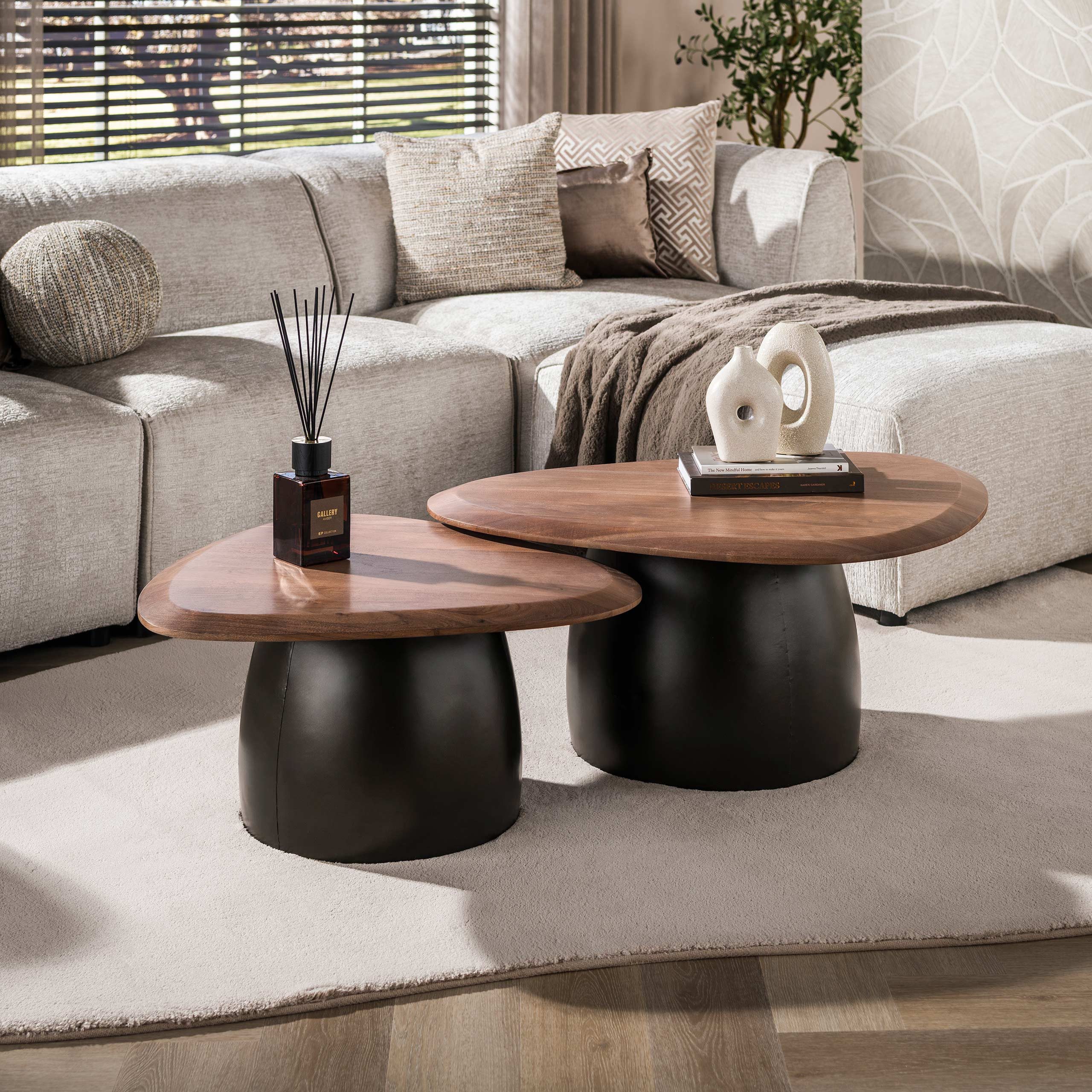 Sitheim-Europe Couchtisch Couchtisch Melta Set aus 2 / Massiv Akazie braun (2-St., 2er Set)