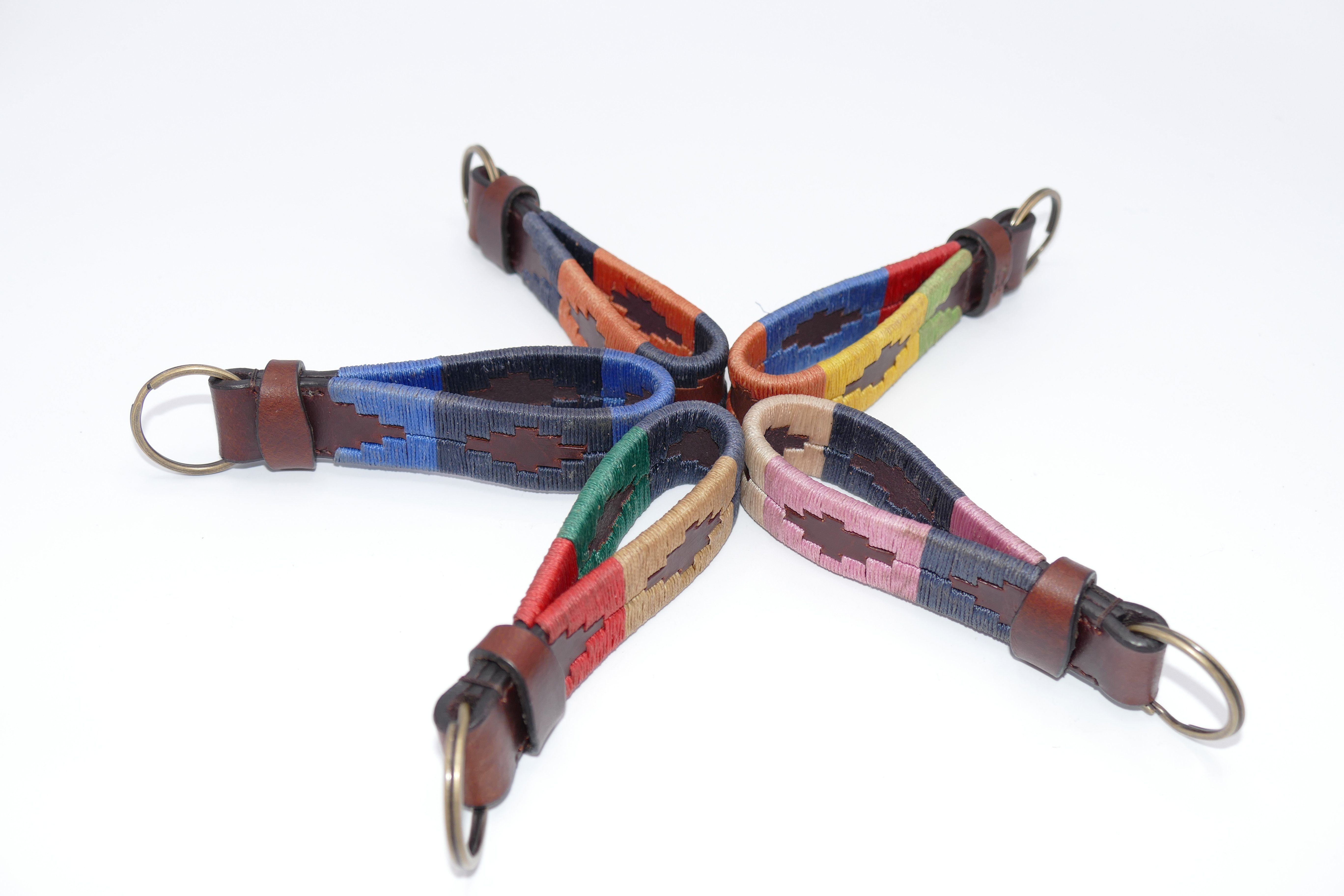 Kipita Schlüsselanhänger Hochwertig bestickter Polo echtes Schlüsselanhänger, echtes Leder, Argentinisches Design, Classic Leder