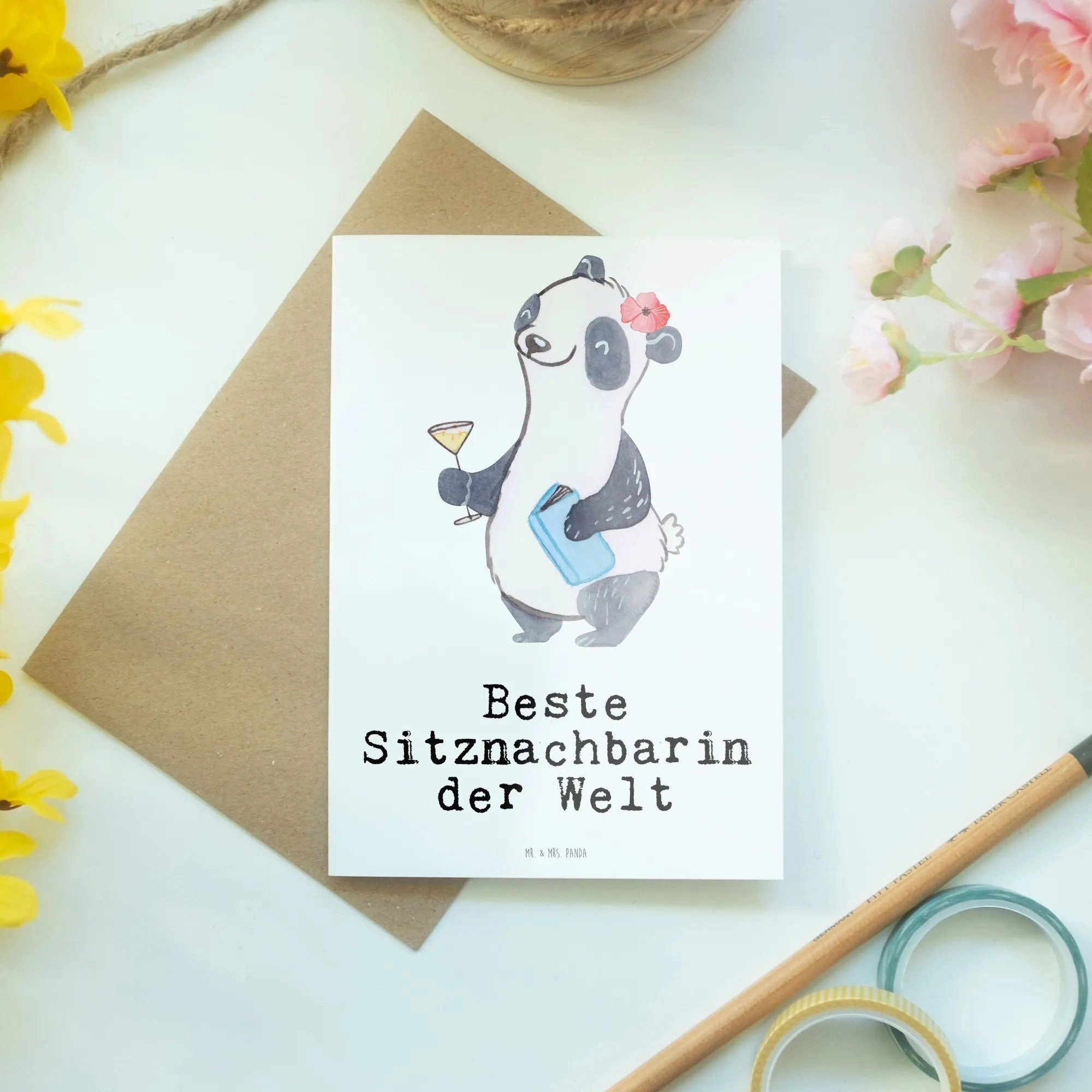 Thumbnail - Mr. & Mrs. Panda Grußkarte Panda Beste Sitznachbarin der Welt - Weiß - Geschenk, Mitstudentin, U, Herzberührende Sprüche