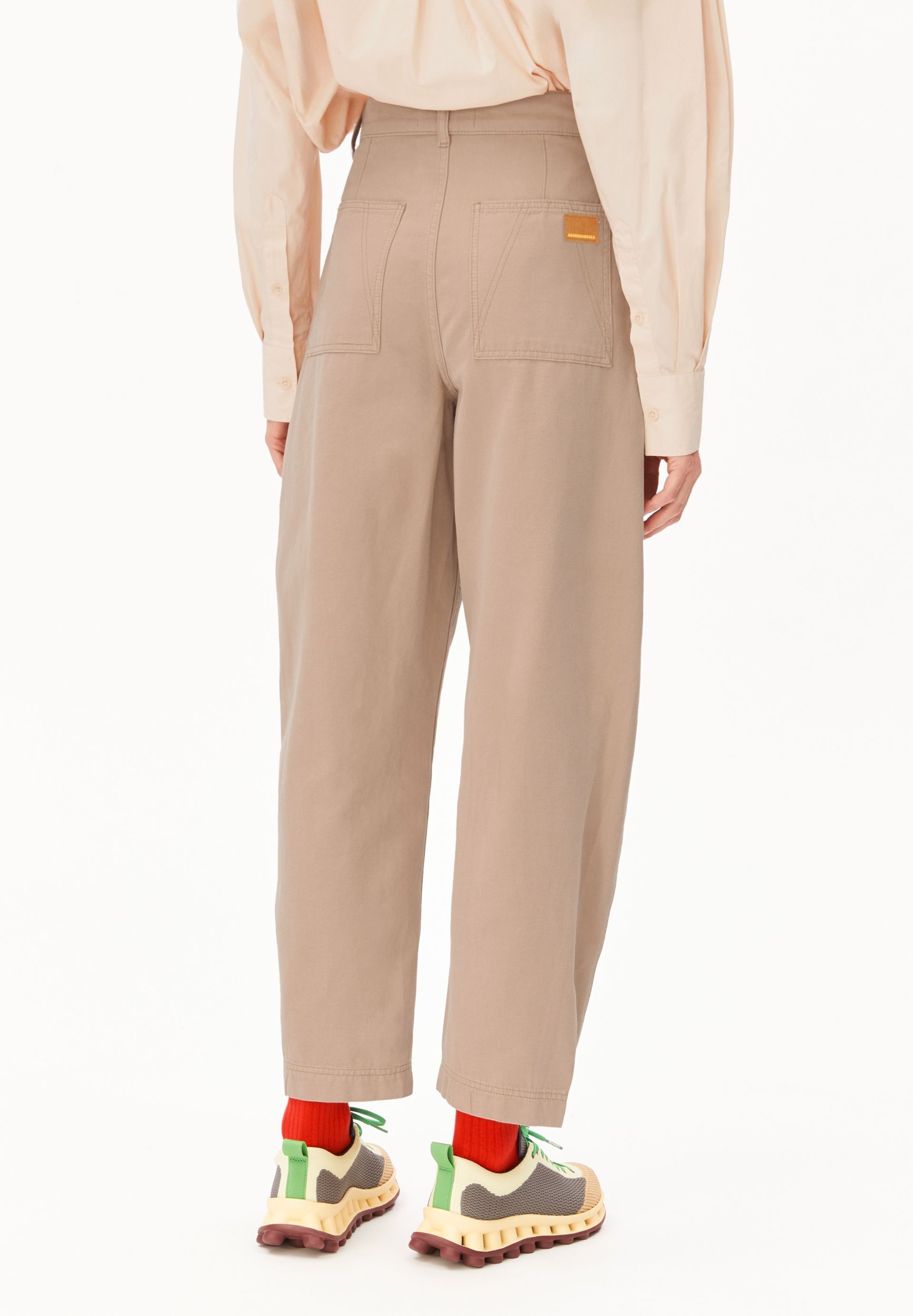 Armedangels Stoffhose WORKWEAR CANVAS BARREL Stoffhose aus Bio-Baumwolle (High Waist, Regular Fit)