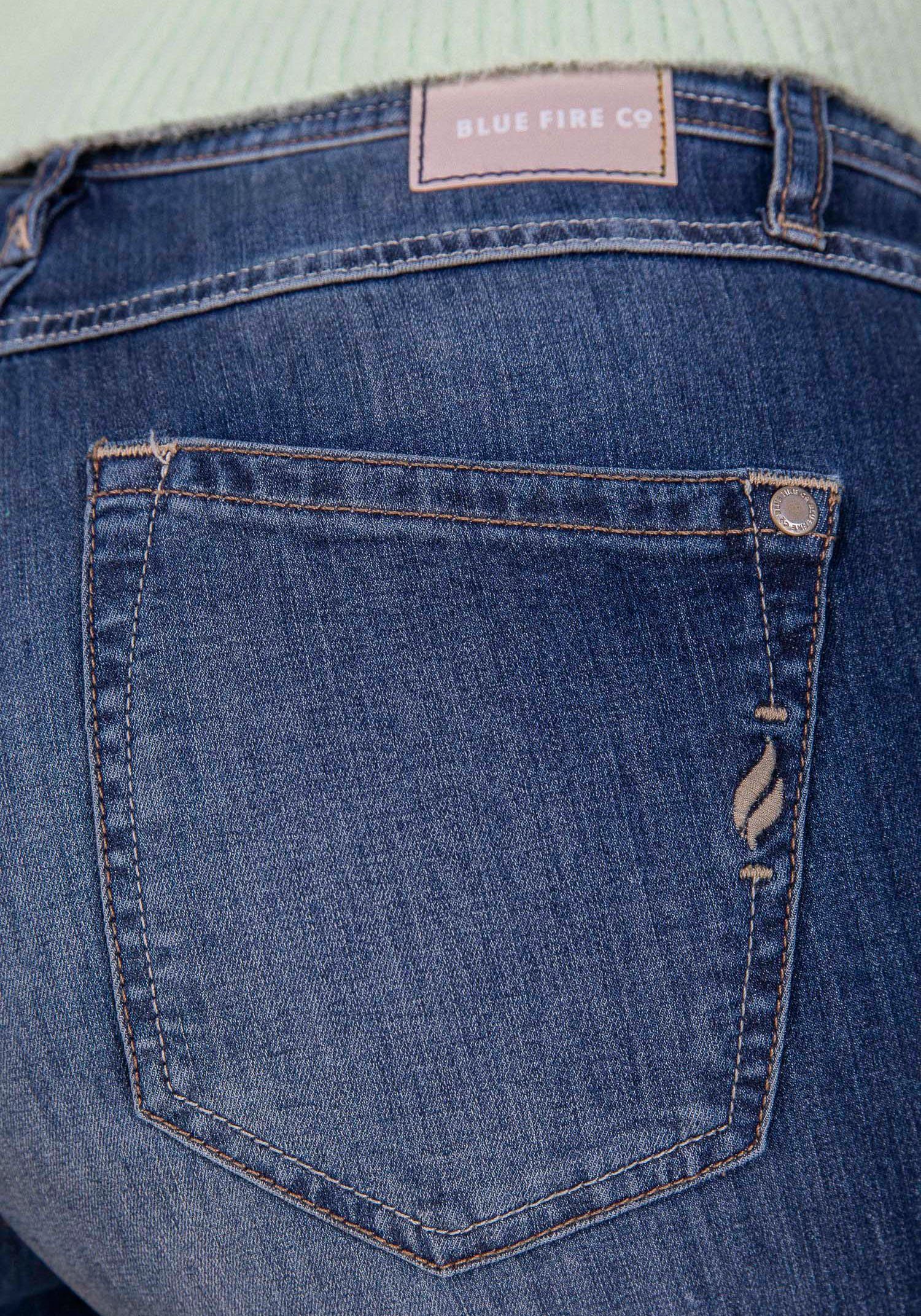 Judy flare 7/8-Jeans Länge verkürzter 7/8 BLUE in FIRE