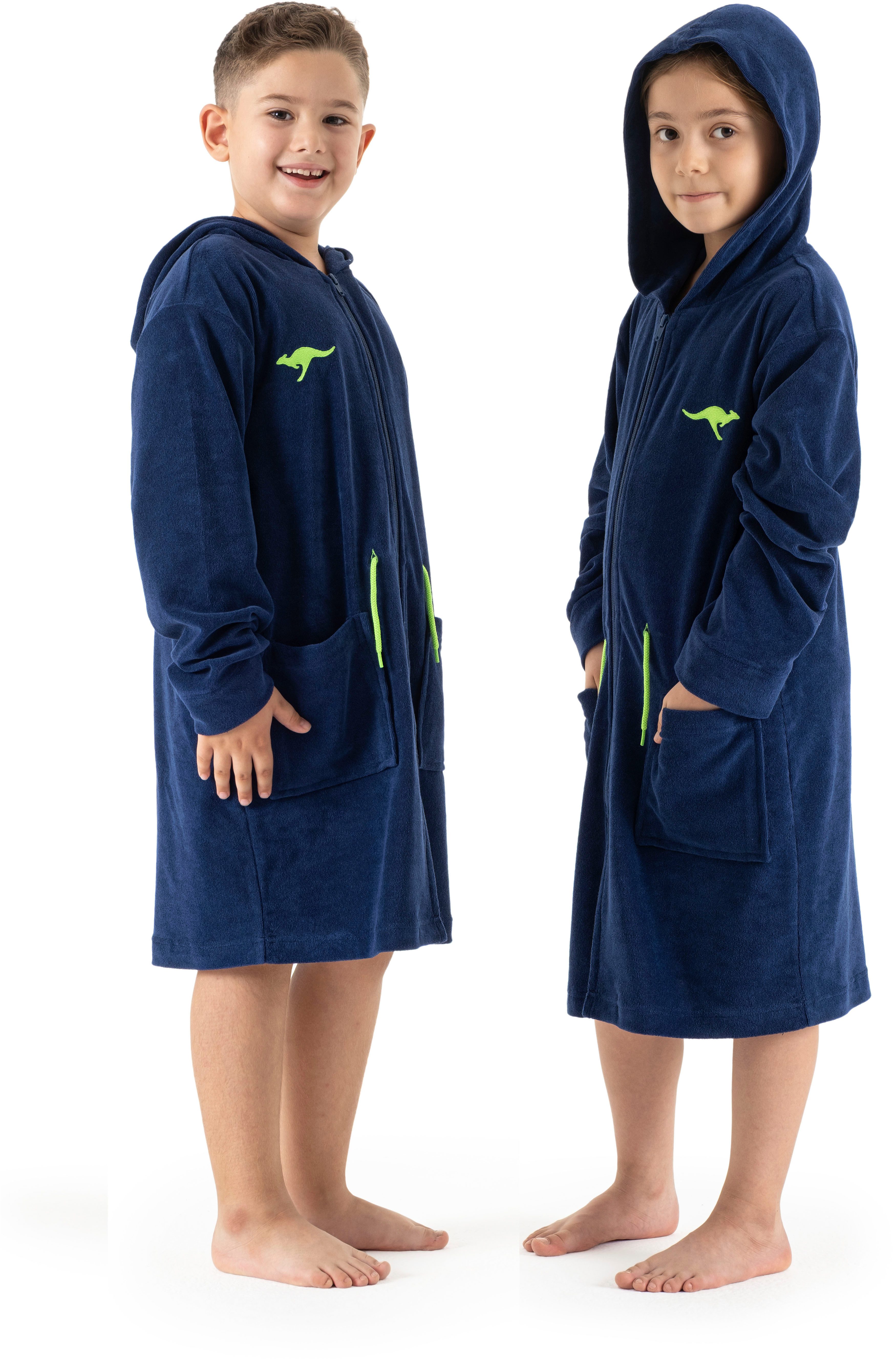 KangaROOS Kinderbademantel Kira, Ideal für Zuhause, Schwimmbad oder im Urlaub, Kurzform, Leichtfrottier, Kapuze, Reißverschluss, modernen, sportliches Design, leuchtenden Akzenten