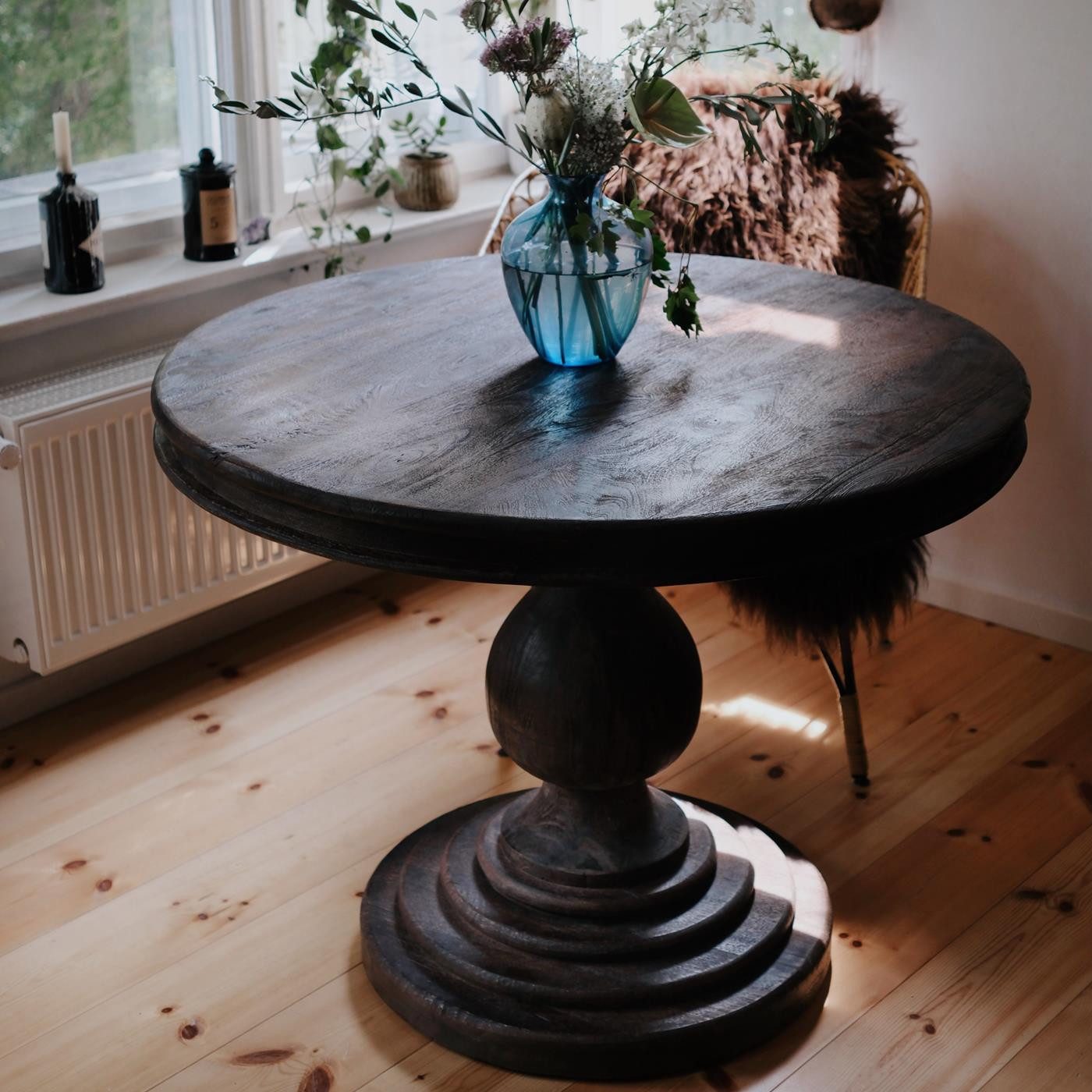baario Esstisch Esstisch HARRISON dunkelbraun Ø100, rund massiv Mangoholz Landhaus Antik Design