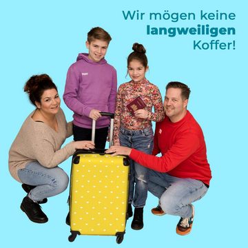 NoBoringSuitcases.com© Koffer Herzen - Gelb - Muster - Weiß 67x43x25cm, 4 Rollen, Mittelgroßer Koffer für Erwachsene, Reisekoffer