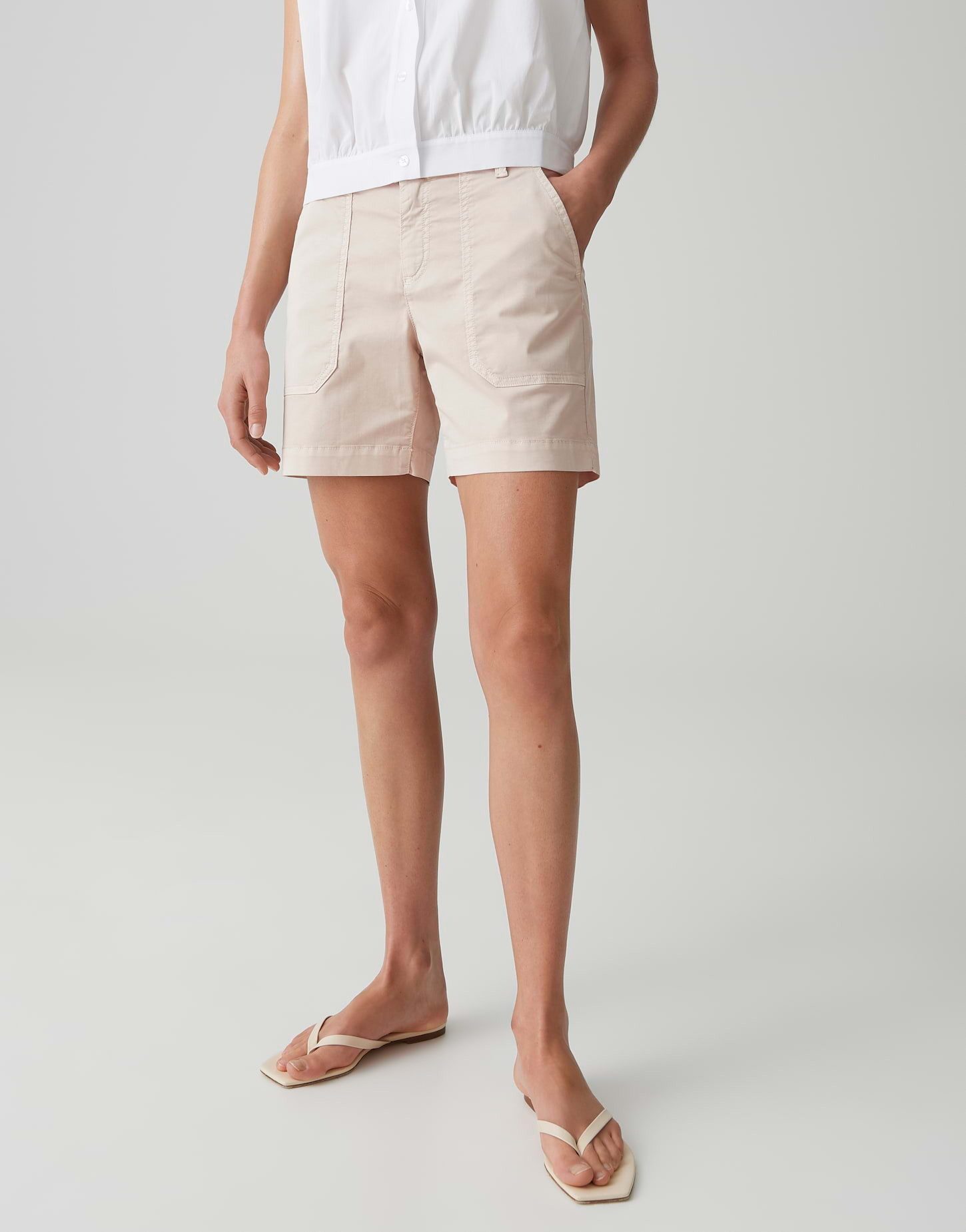 OPUS PANTS Shorts Lisana cool shorts Praktische Taschen runden den entspannten Look ab