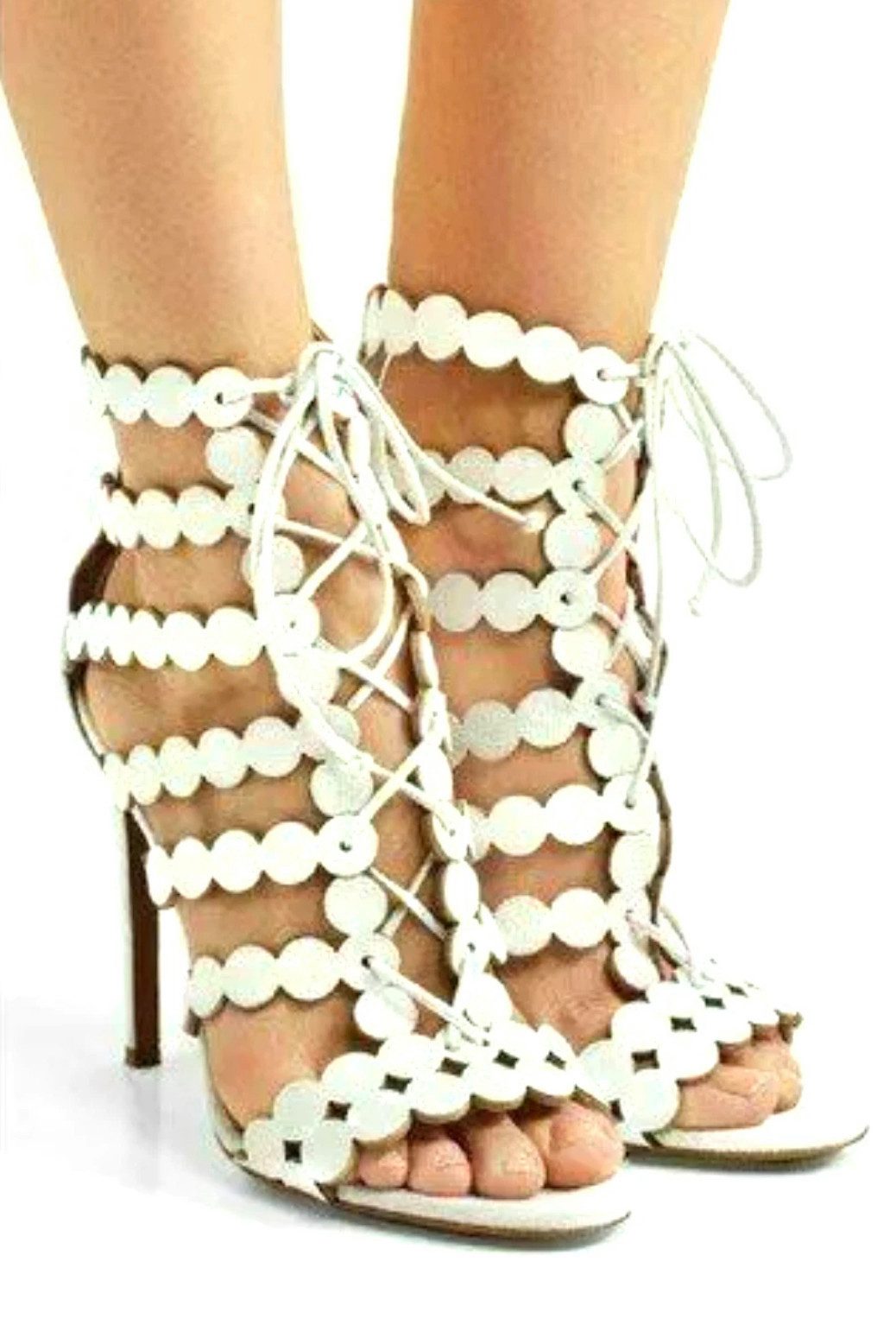 ALAÏA PARIS High Heels Sandale High Heels Cut-Out Lace-Up Gr. 39, Made in Italy Pumps Stilvolles Kreismuster in aufwendiger Verarbeitung Laser Cut