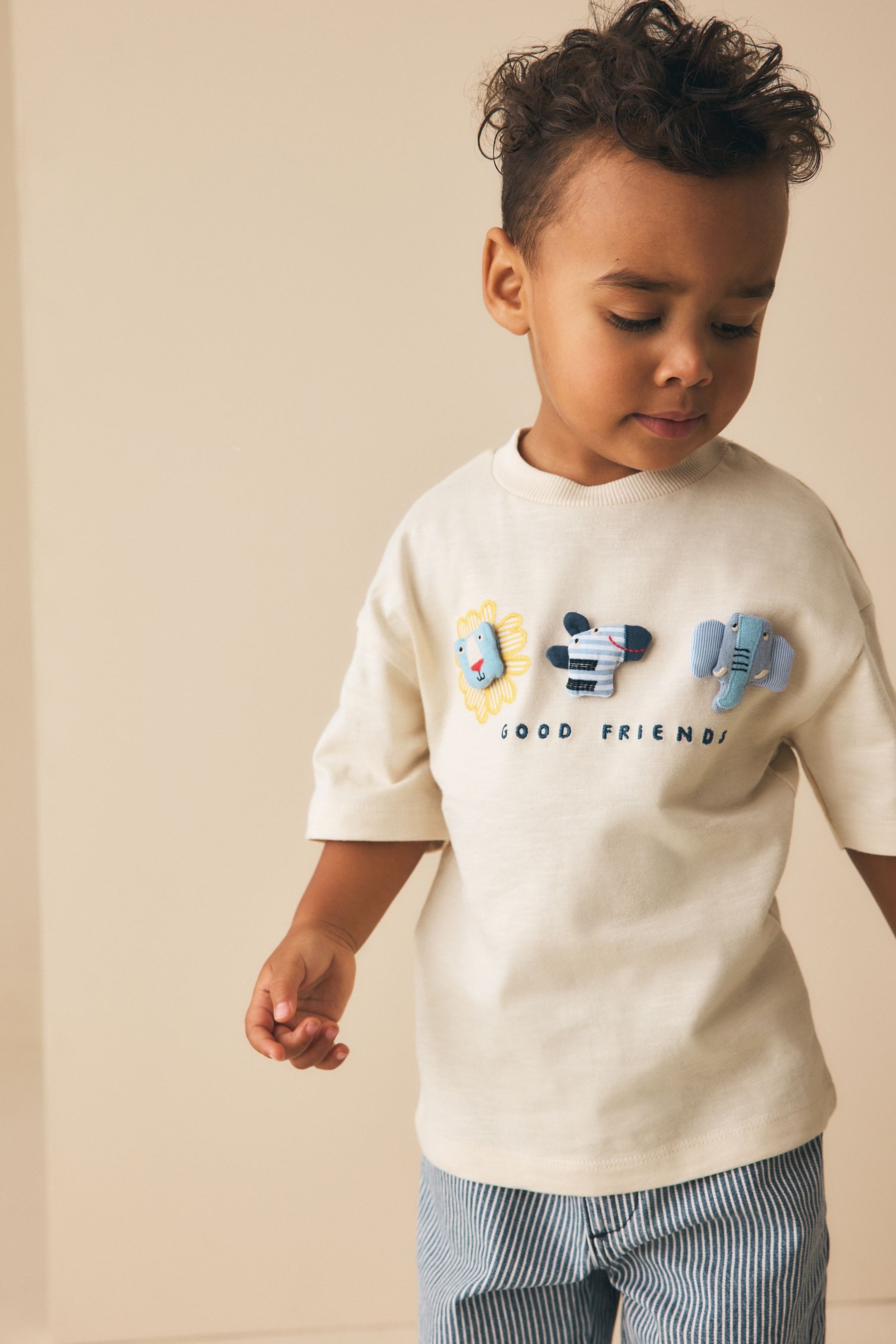 Next T-Shirt Kurzärmeliges T-Shirt mit 3D-Wattierung (1-tlg)