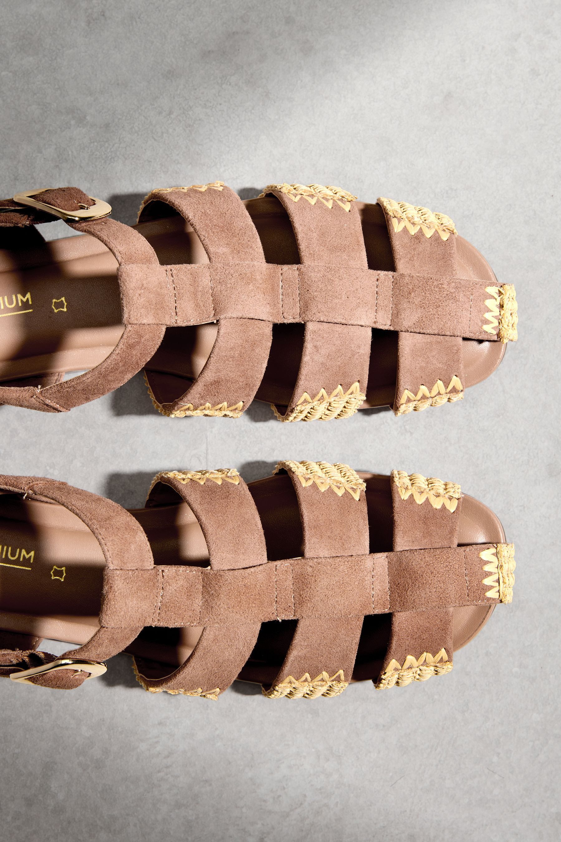 Next N. Premium flache Fischerschuhe aus Leder Sandale (1-tlg)