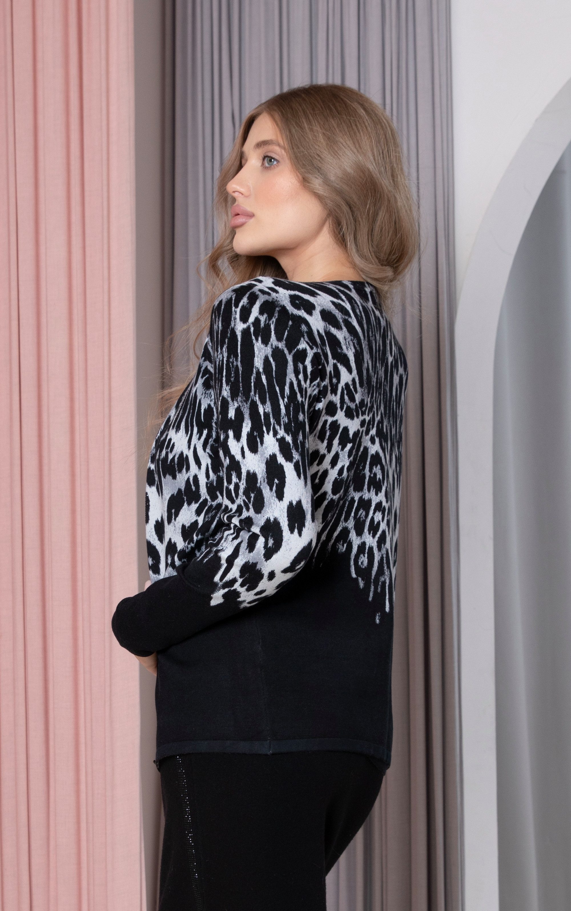 Passioni Strickjacke Twinset mit grauem Leopardenmuster günstig online kaufen