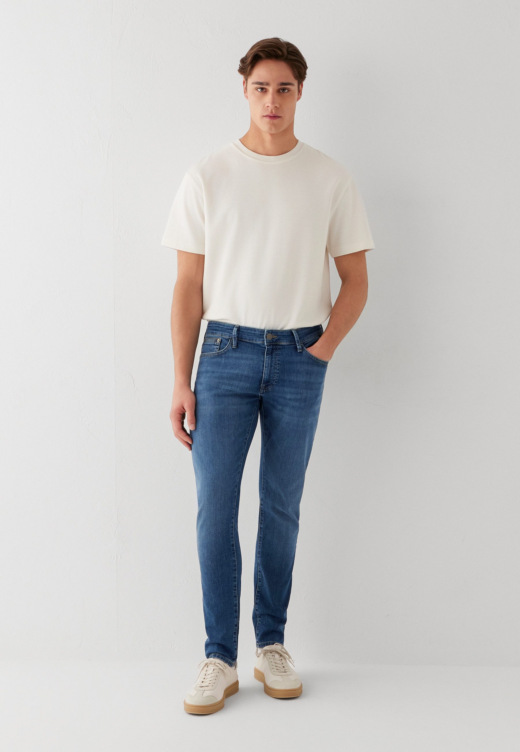 Röhrenjeans JAMES