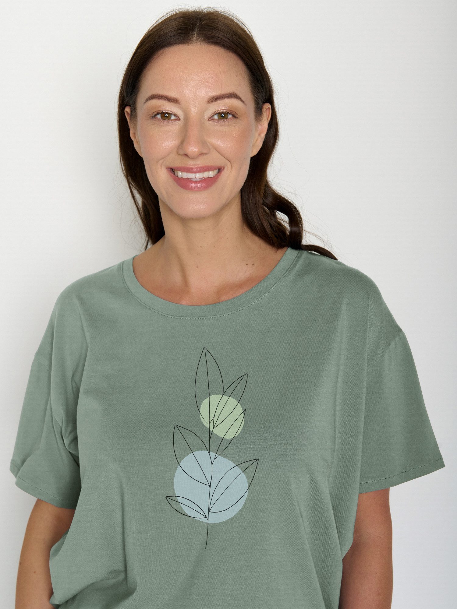 GreenBomb T-Shirt Feel Bloom Classic (1-tlg., 1) lockerer Schnitt, leichter Fall, vorne kürzer als hinten
