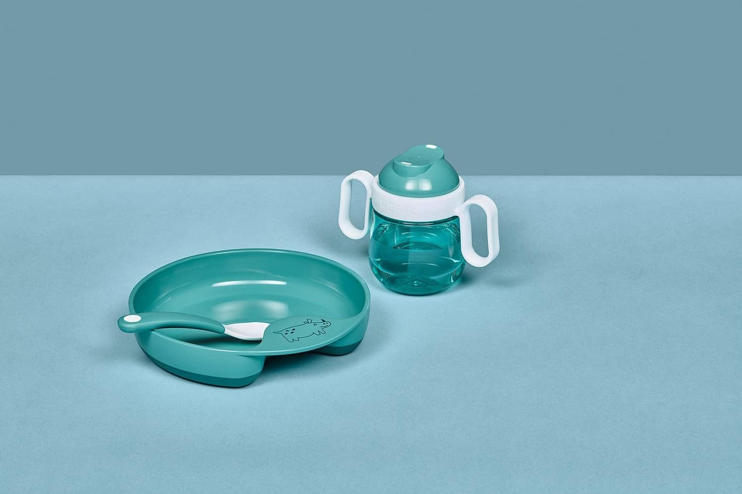 Mepal Trinklernbecher Baby 3er Geschirrset mit Trinkbecher, Teller & Löffel, Polypropylene, Edelstahl, Spülmaschinengeeignet, BPA frei, auslaufsicher, 3er Set,  – Bild 4 von 5