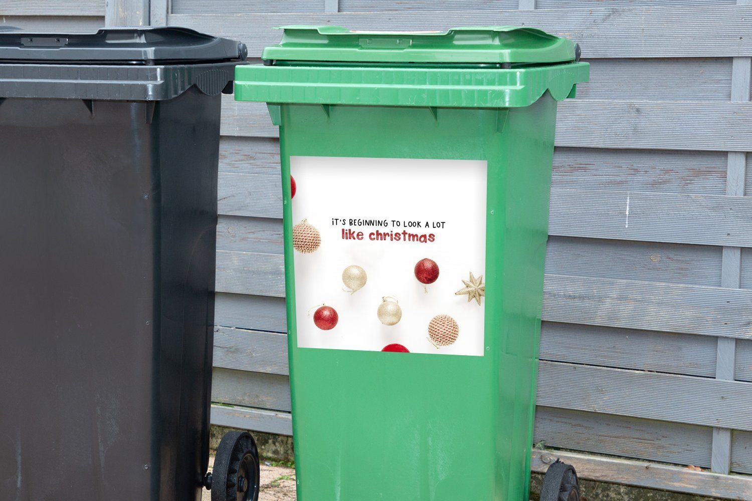 Weihnachten Mülltonne, - - (1 Container, MuchoWow St), Sticker, Abfalbehälter Mülleimer-aufkleber, Zitat Weihnachtskugeln Wandsticker