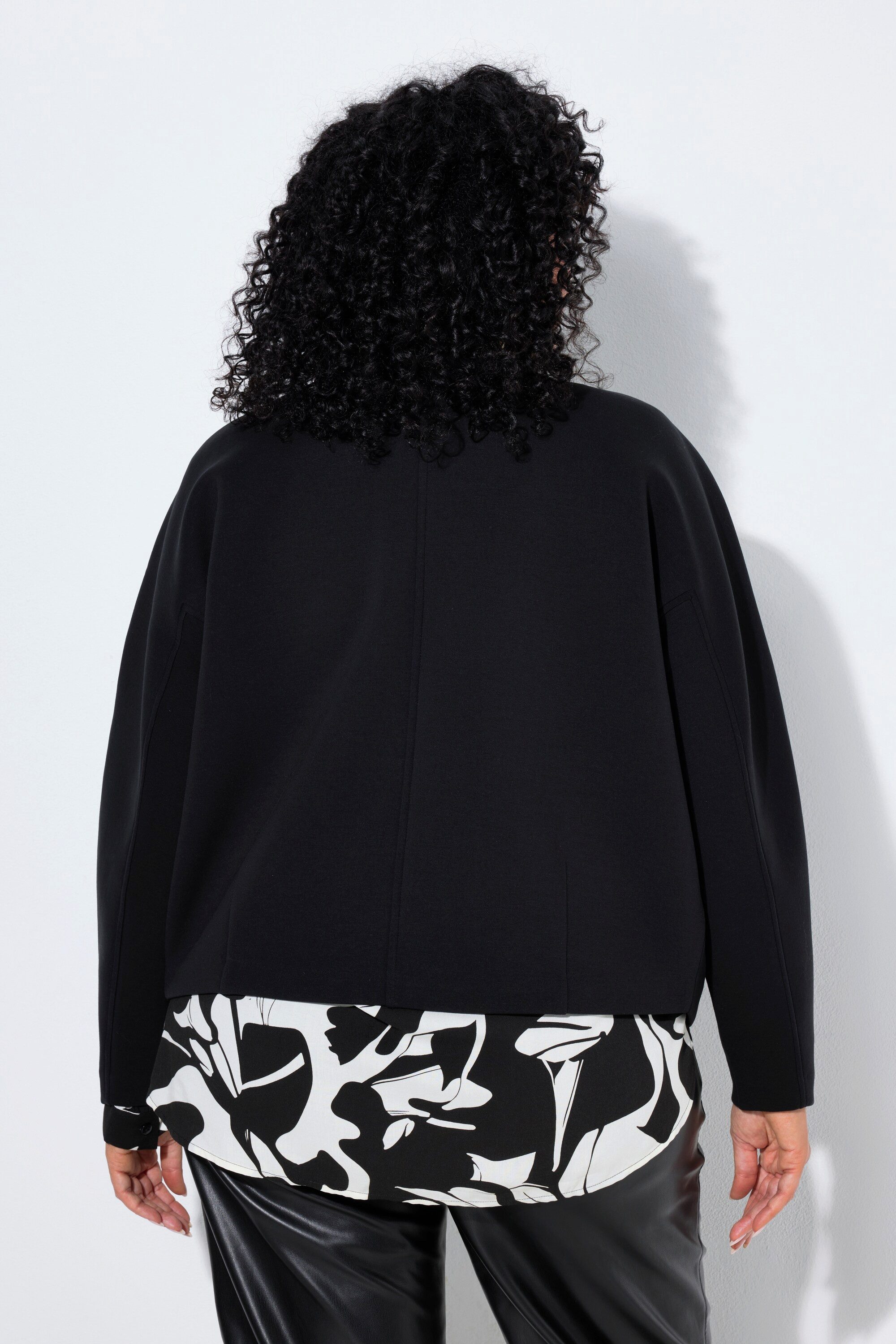 Ulla Popken Sweatjacke Oversized-Jacke Barrel fit Rundhals – Bild 4 von 5
