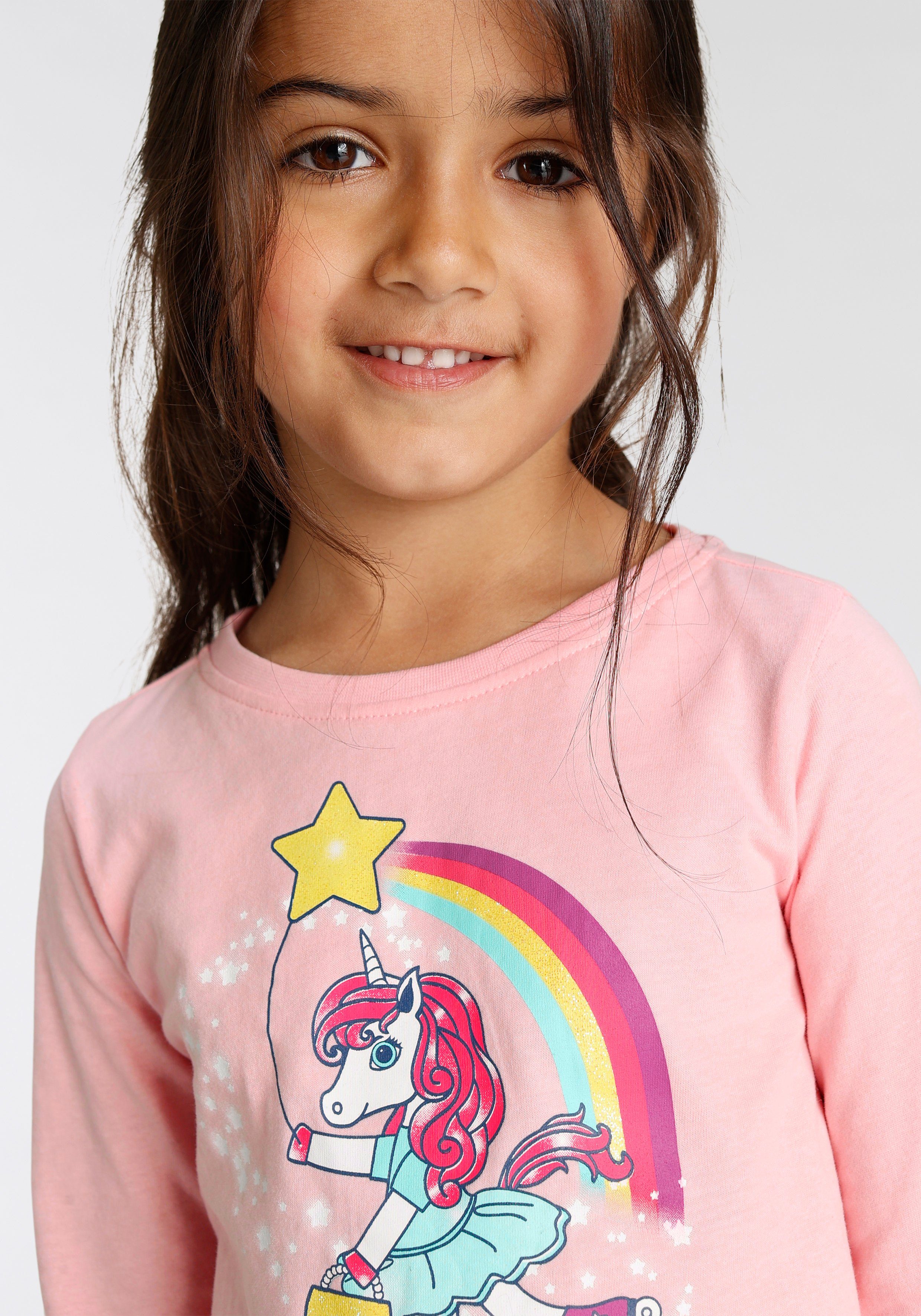 KIDSWORLD Langarmshirt Einhorn auf Rollschuhen Langarm, Basic-Passform, mit stylischem Druck und Glitzerdruck