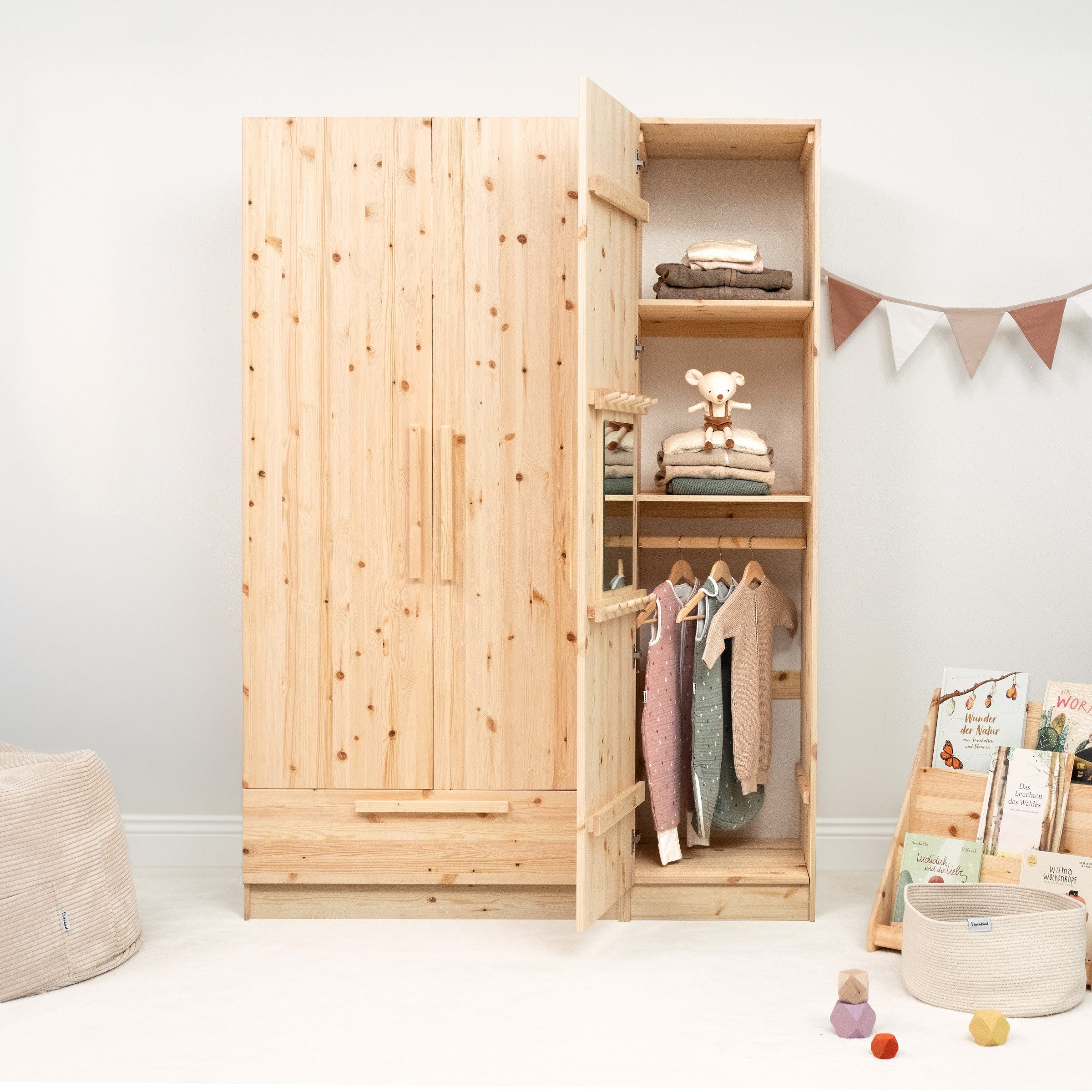 Ehrenkind Kleiderstange für Kleiderschrank Linia (50 cm, naturbelassenes Kiefernholz), Erweitert den Schrank um zusätzlichen Hängeplatz