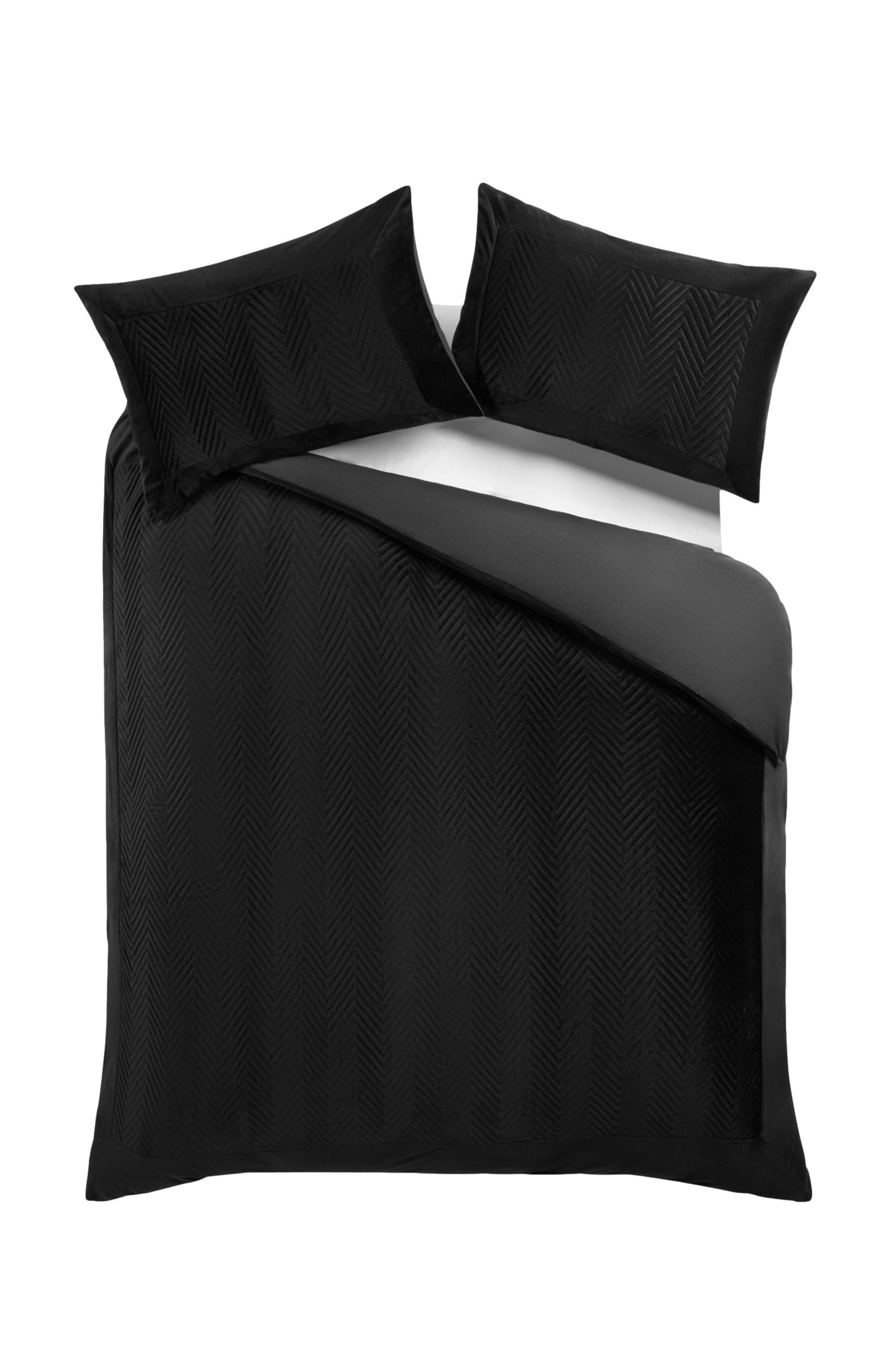 Next Bett-Set Madison Bettgarnitur aus gestepptem Samt, Bezug: Polyester (recycelt)