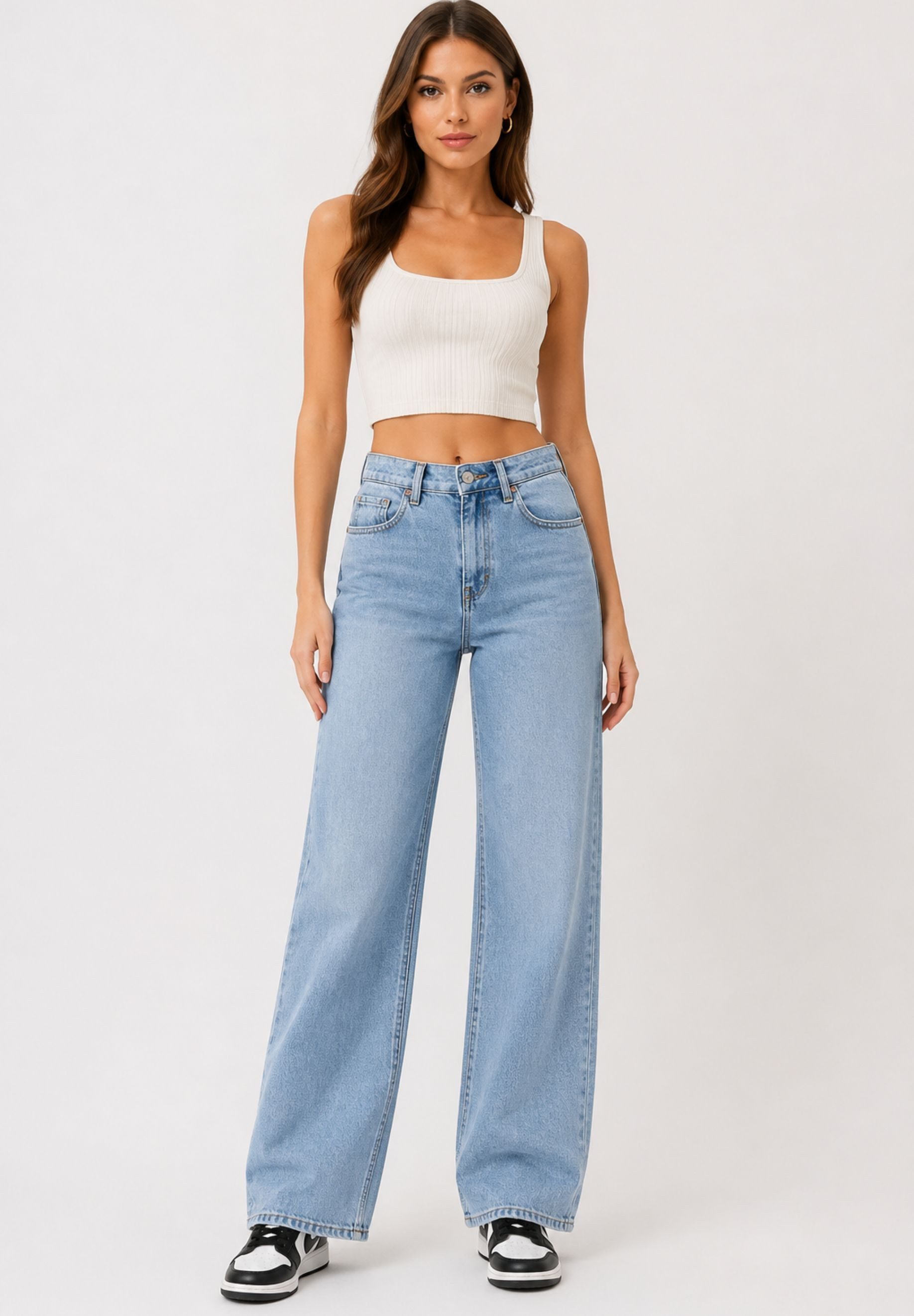 Elara 5-Pocket-Jeans — Damen Wide Leg Jeans mit Strassdetails im Statement Denim Look