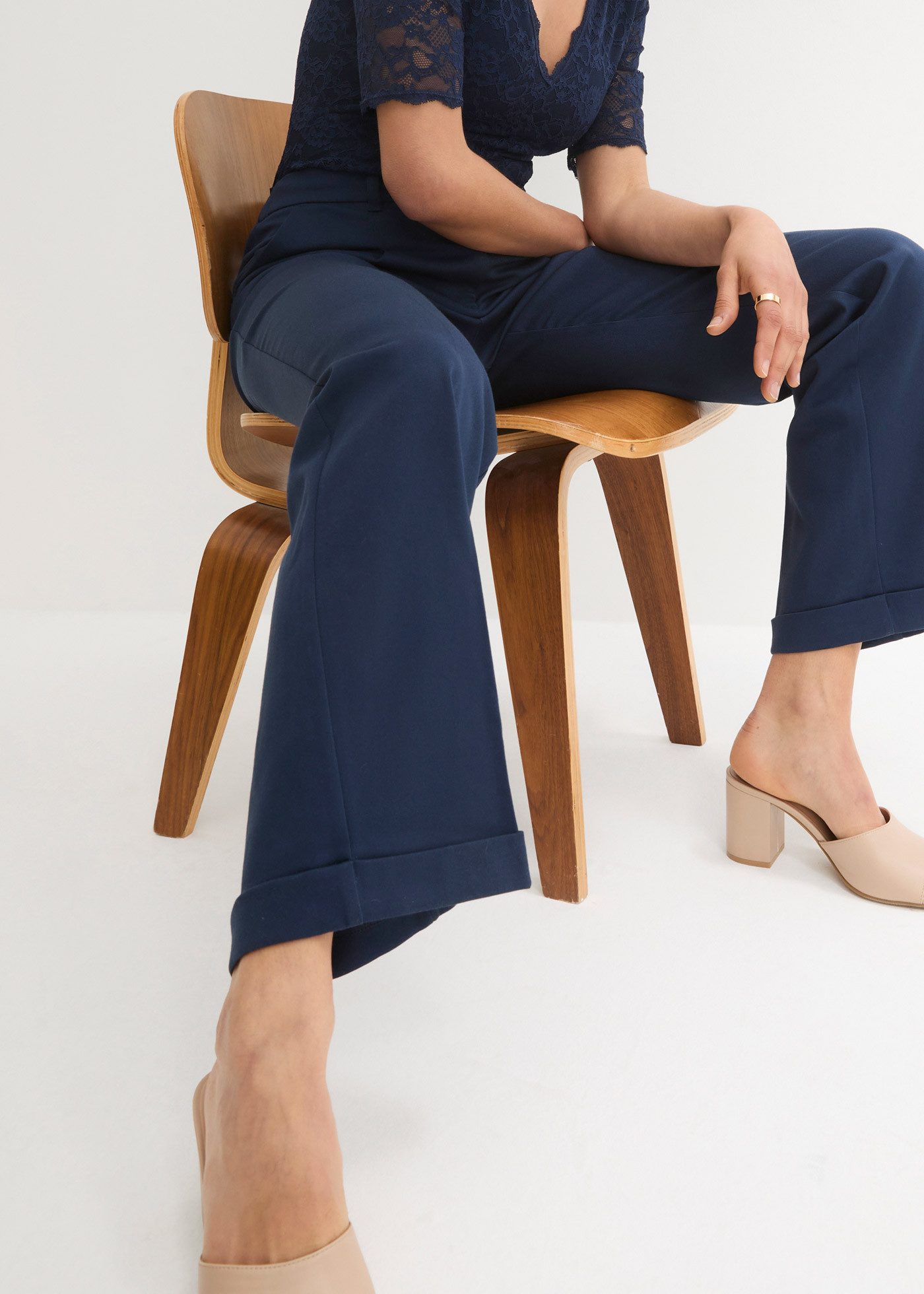 bonprix Marlene-Hose weite Hose, mit Bügelfalte und Umschlagsaum, lockere Passform