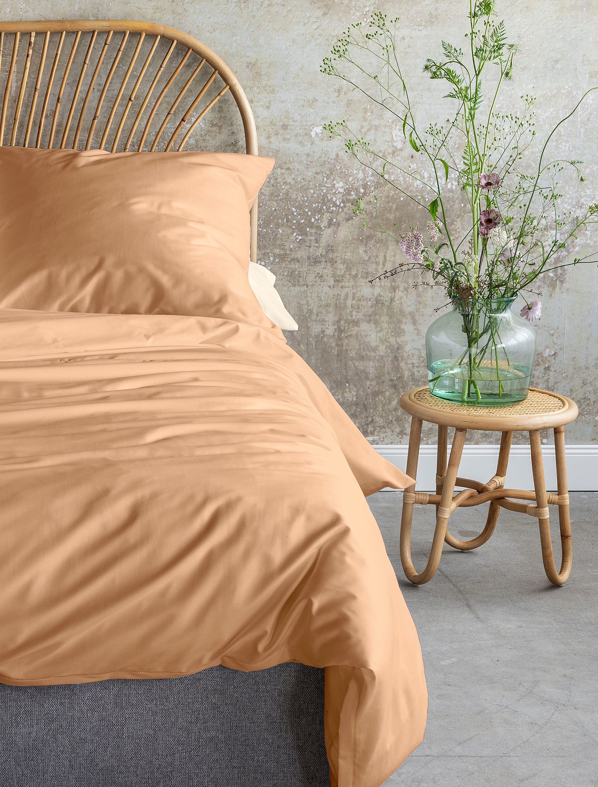 Irisette Bettwäsche Premium Satin Bettwäsche Paris, Mako-Satin, 2 teilig, hochwertige Uni Premium Bettwäsche mit Reißverschluss, 100% Baumwolle