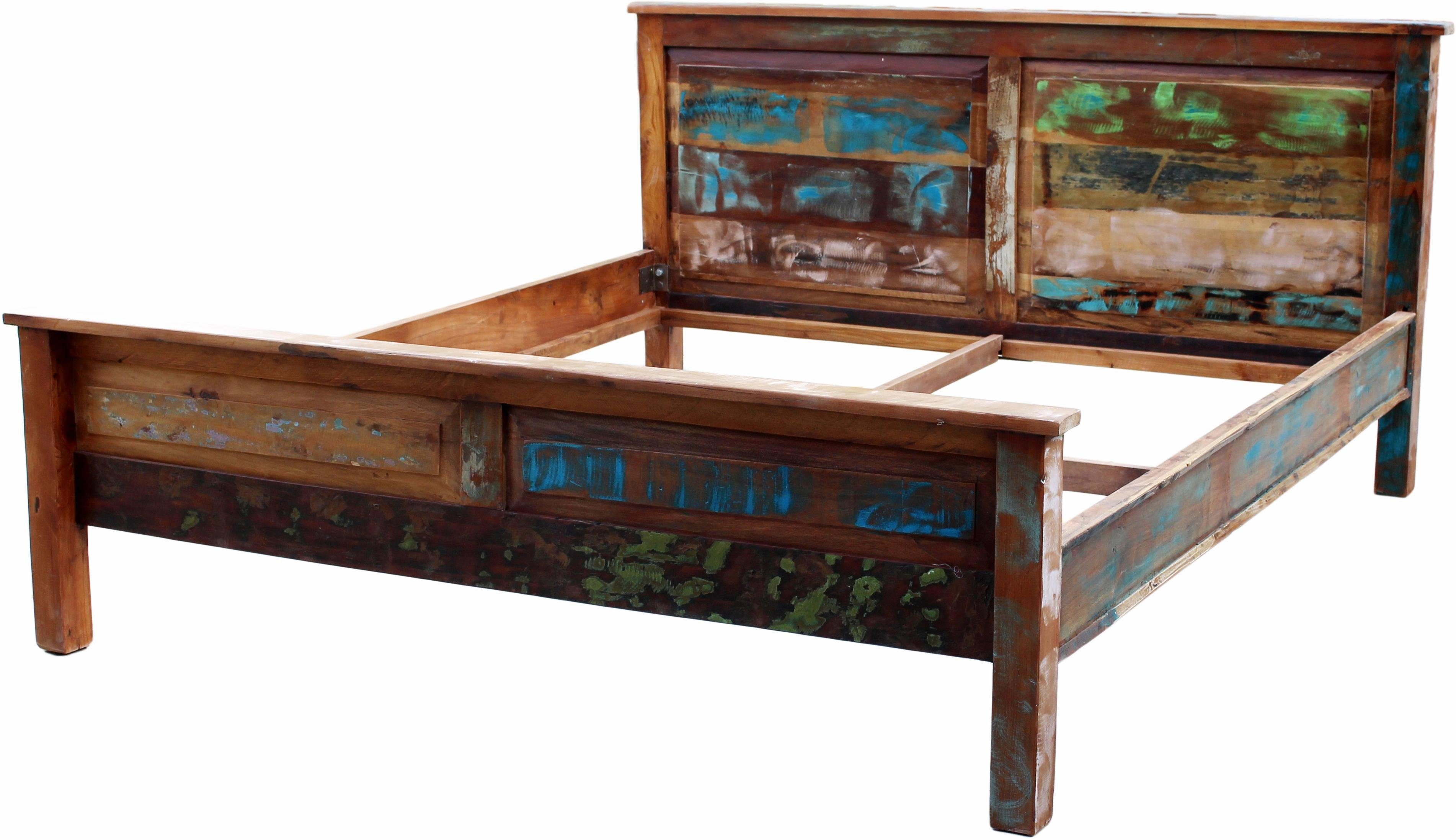 SIT Massivholzbett RIVERBOAT aus Altholz im Vintage- & Shabby-Chic-Look, Aus recyceltem Altholz – jedes Bett ein charaktervolles Unikat