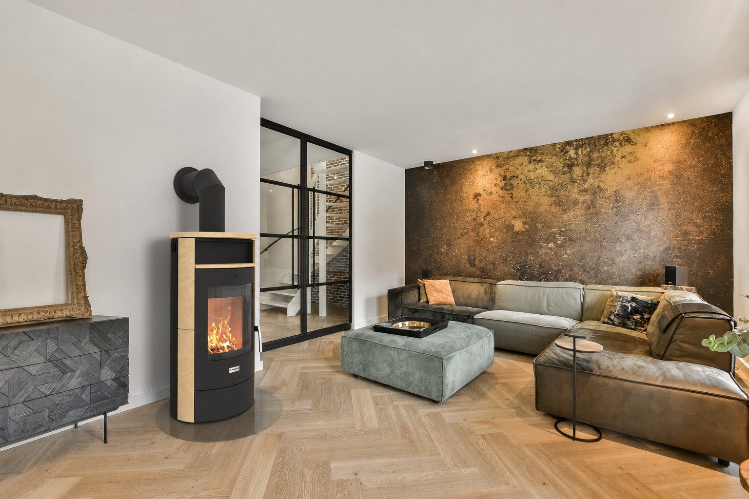 Hanseatic Kaminofen »Piacenza Sandstein«, Exklusiv, Lieferung bis ins Wohnzimmer, 6 kW, Zeitbrand, mit verriegelbarer Holzlagerfachtür