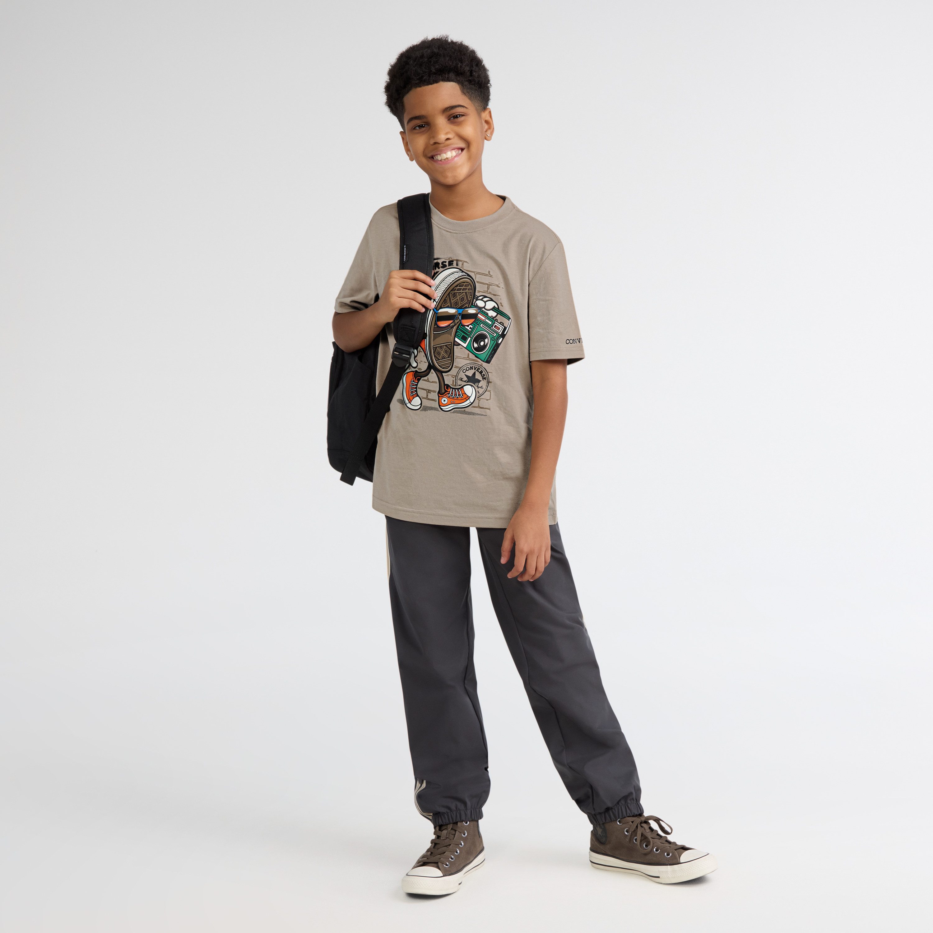 Converse T-Shirt CNVB CHUCK CHARACTER für Kinder, mit Converse Chuck-Grafik im Cartoon-Stil – Bild 5 von 5