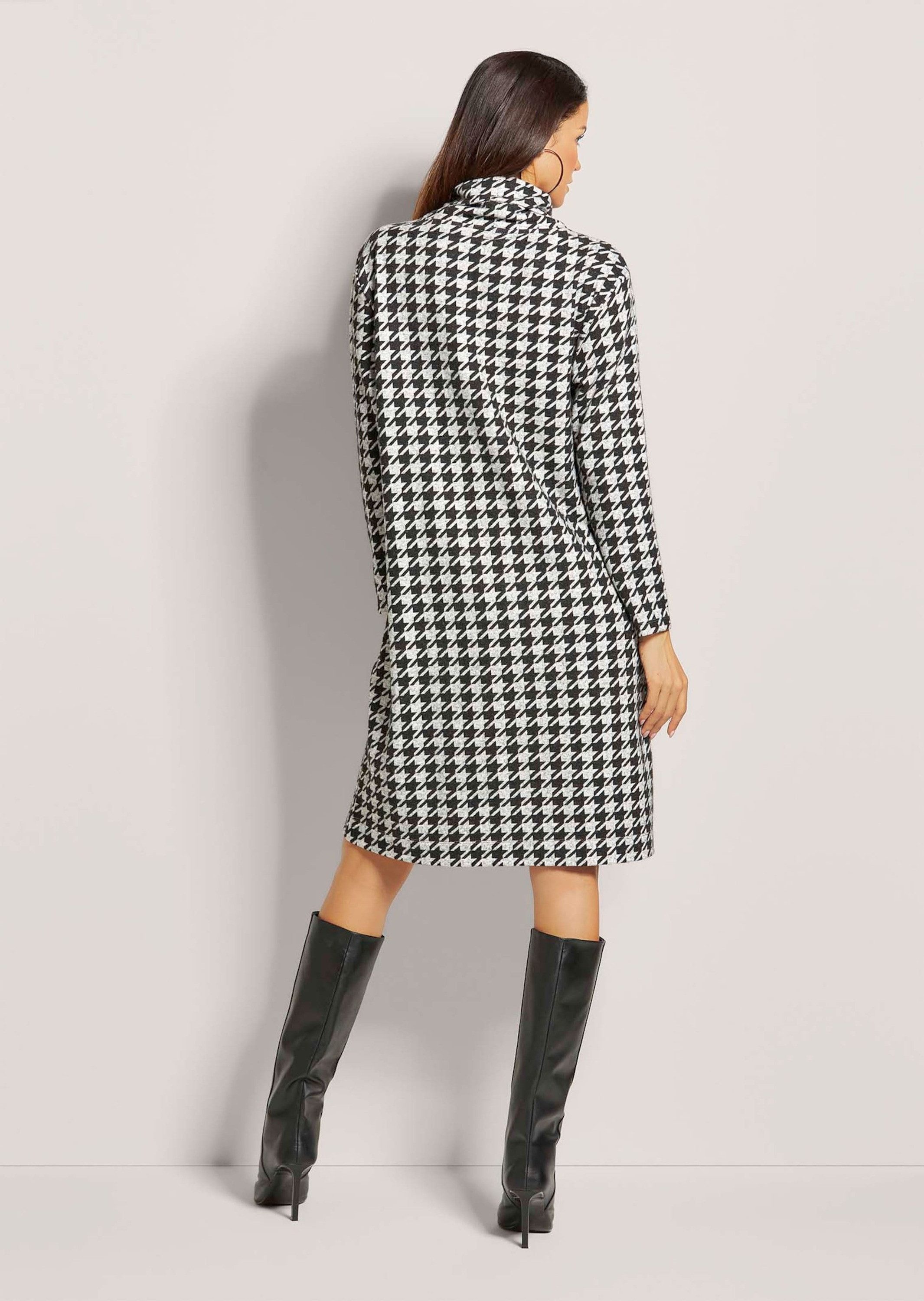 MADELEINE Midikleid Rollkragenkleid mit Taschen