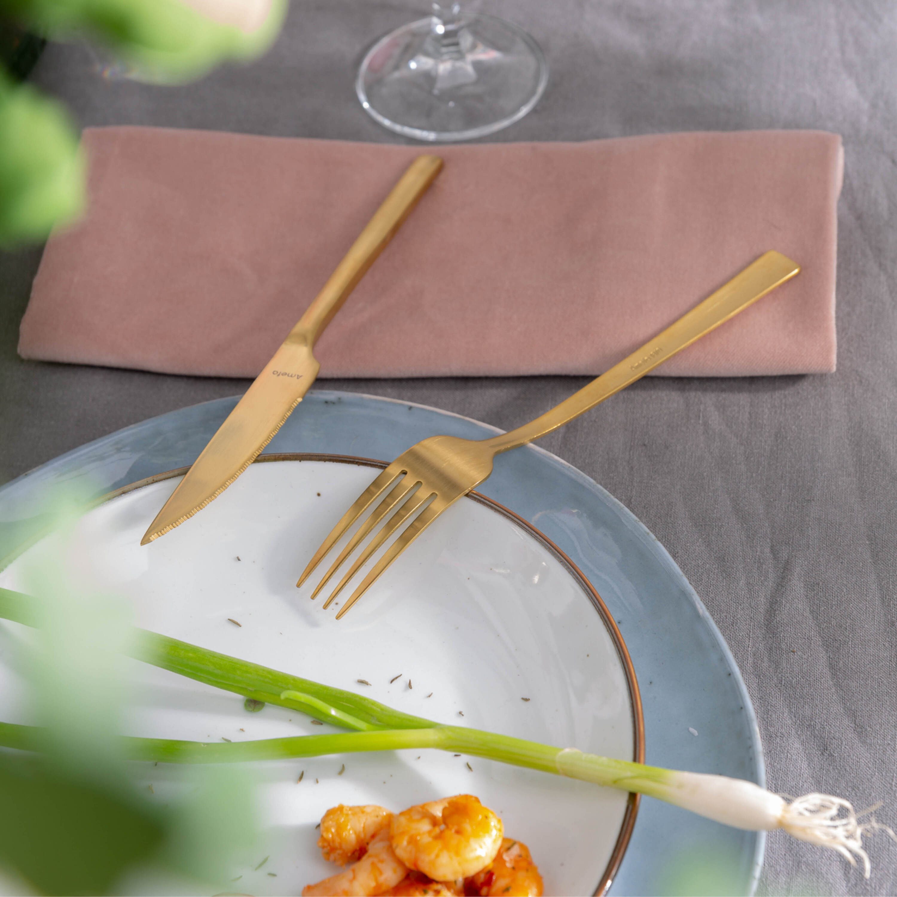 Amefa Besteck-Set MANILLE (42-tlg), 6 Personen, Edelstahl Rostfrei 18/0, Handreinigung empfohlen, goldfarbender PVD Veredelung, mattiert