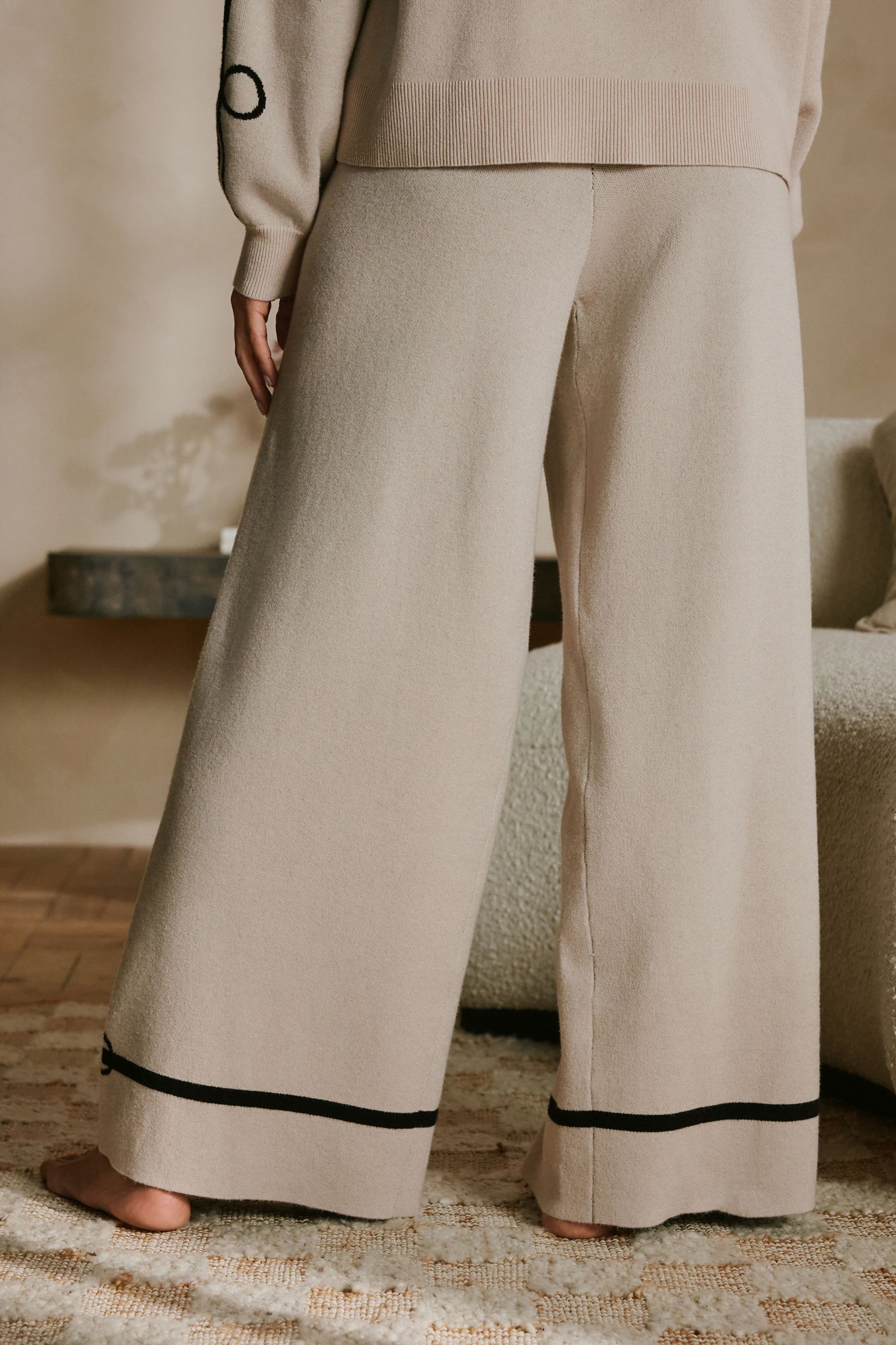 B by Ted Baker Strickhose B by Ted Baker gestrickte Hose mit weitem Bein (1-tlg)