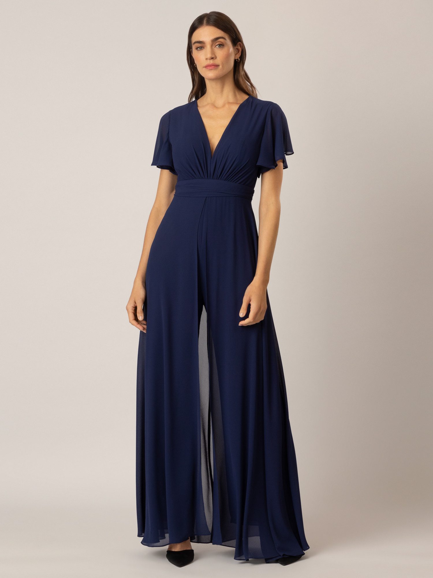 Apart Jumpsuit aus Chiffon mit Abendkleid Optik