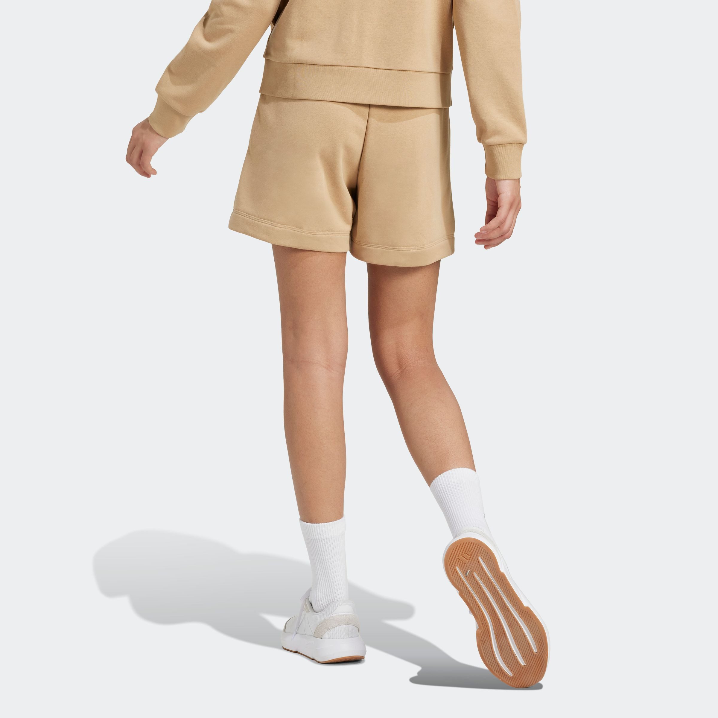 adidas Sportswear Shorts W LIN FT SHO Mitelhoher Bund mit Kordelzug, aus weichem French Terry