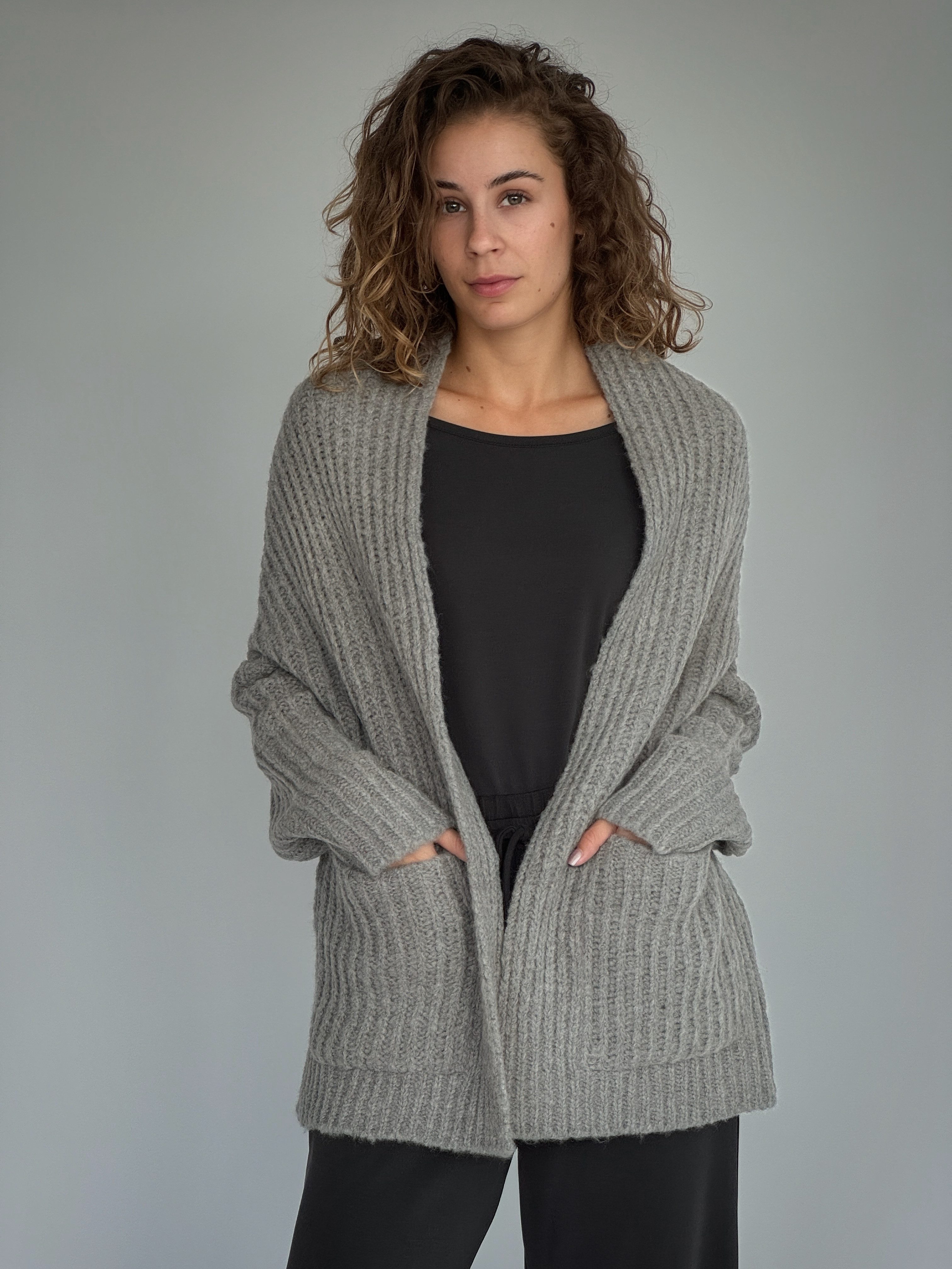 Zuckerwatte Strickjacke Rippstrickoptik aus weicher Merino günstig online kaufen