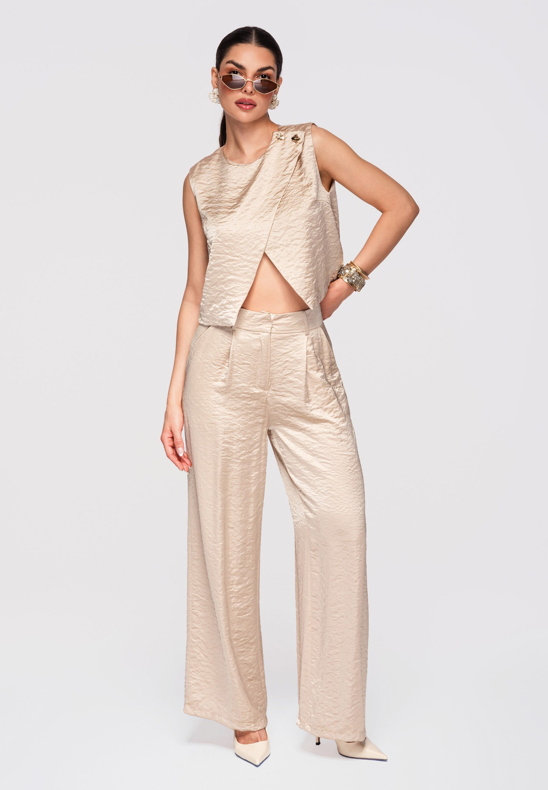 OMBRE Kurzarmbluse Damen Top Kurz Asymmetrisch Elegant Khaki L (kein Set, 1-tlg) Asymmetrisches Design, dekoratives Schlitzdetail