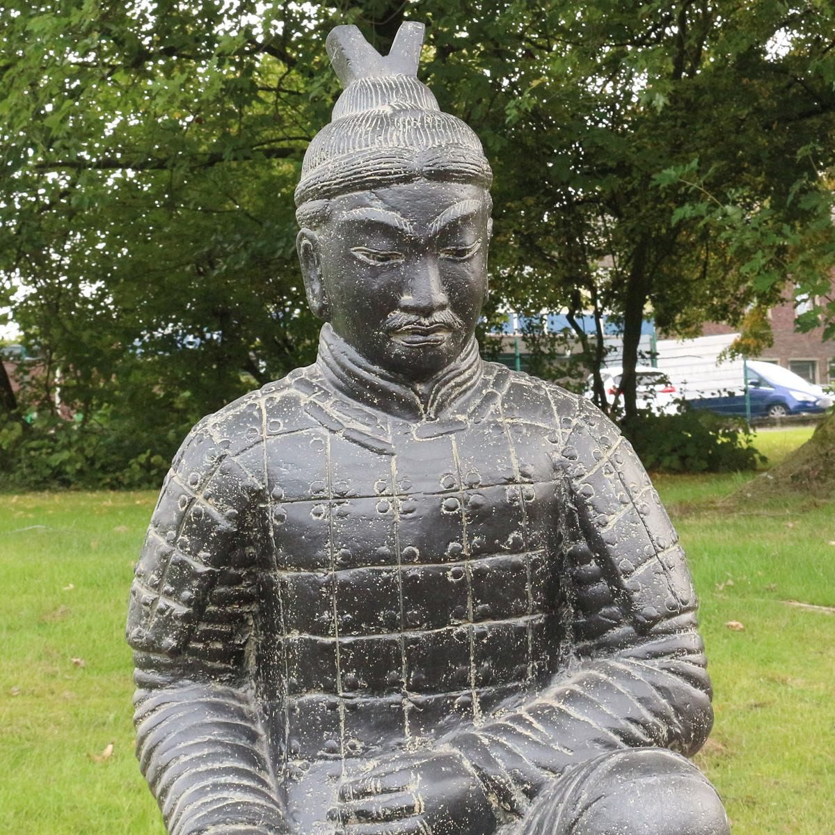 Oriental Galerie Dekofigur Samurai Krieger aus Stein Gartenfigur sitzend 100 cm (1 St)