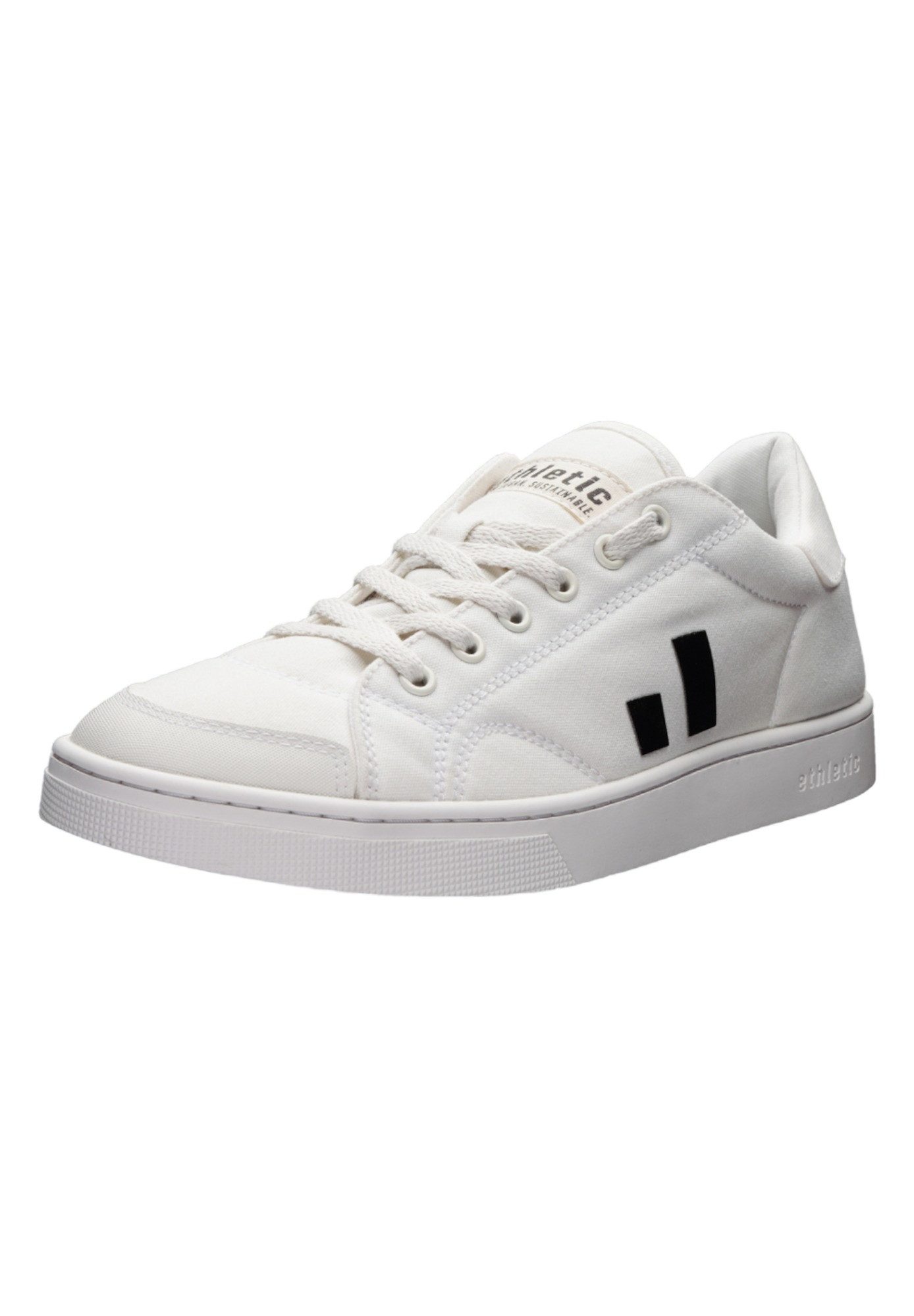 Active Lo Cut Sneaker