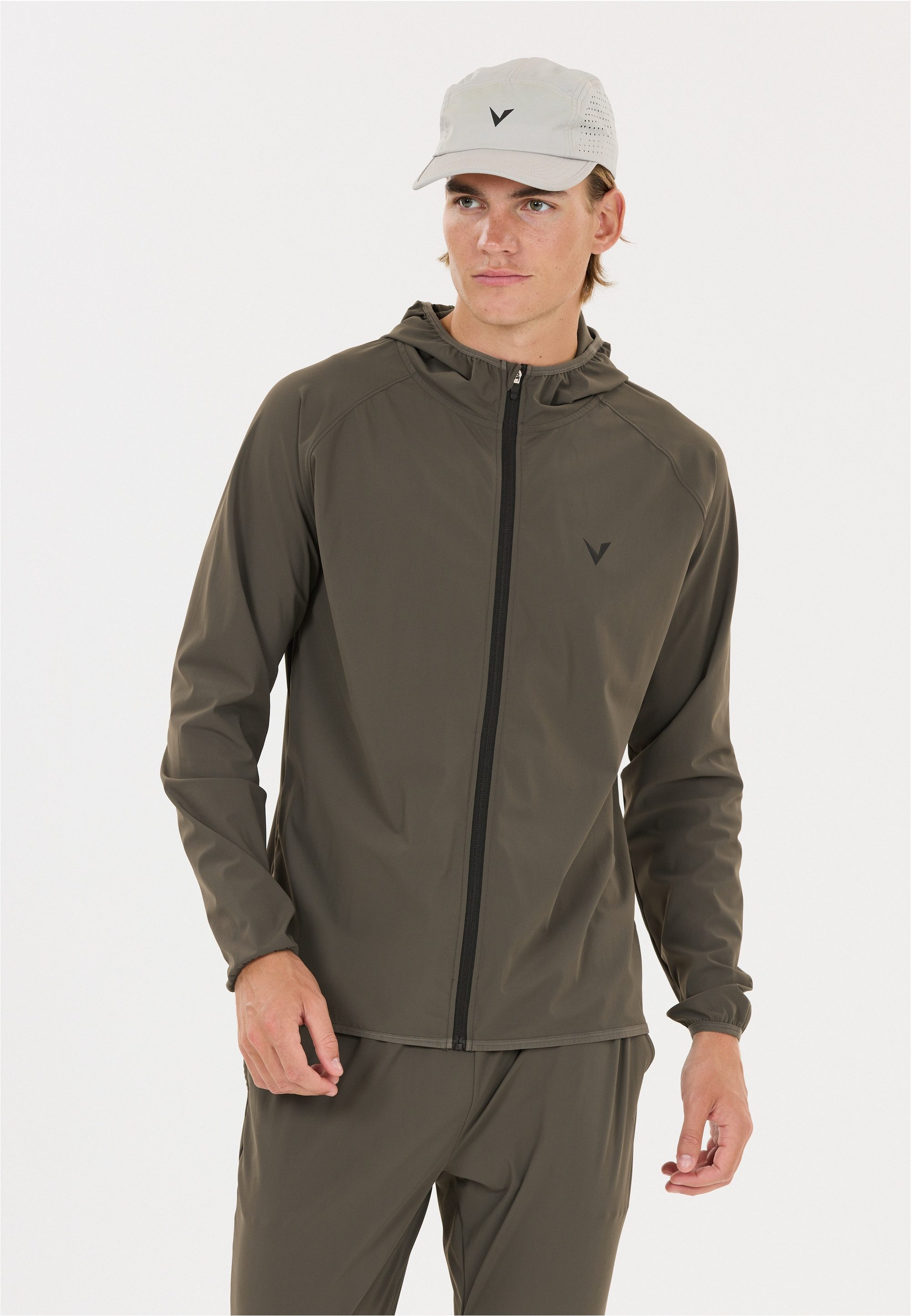 Virtus Trainingsjacke Alonso V2 mit feuchtigkeitsregulierender Funktion