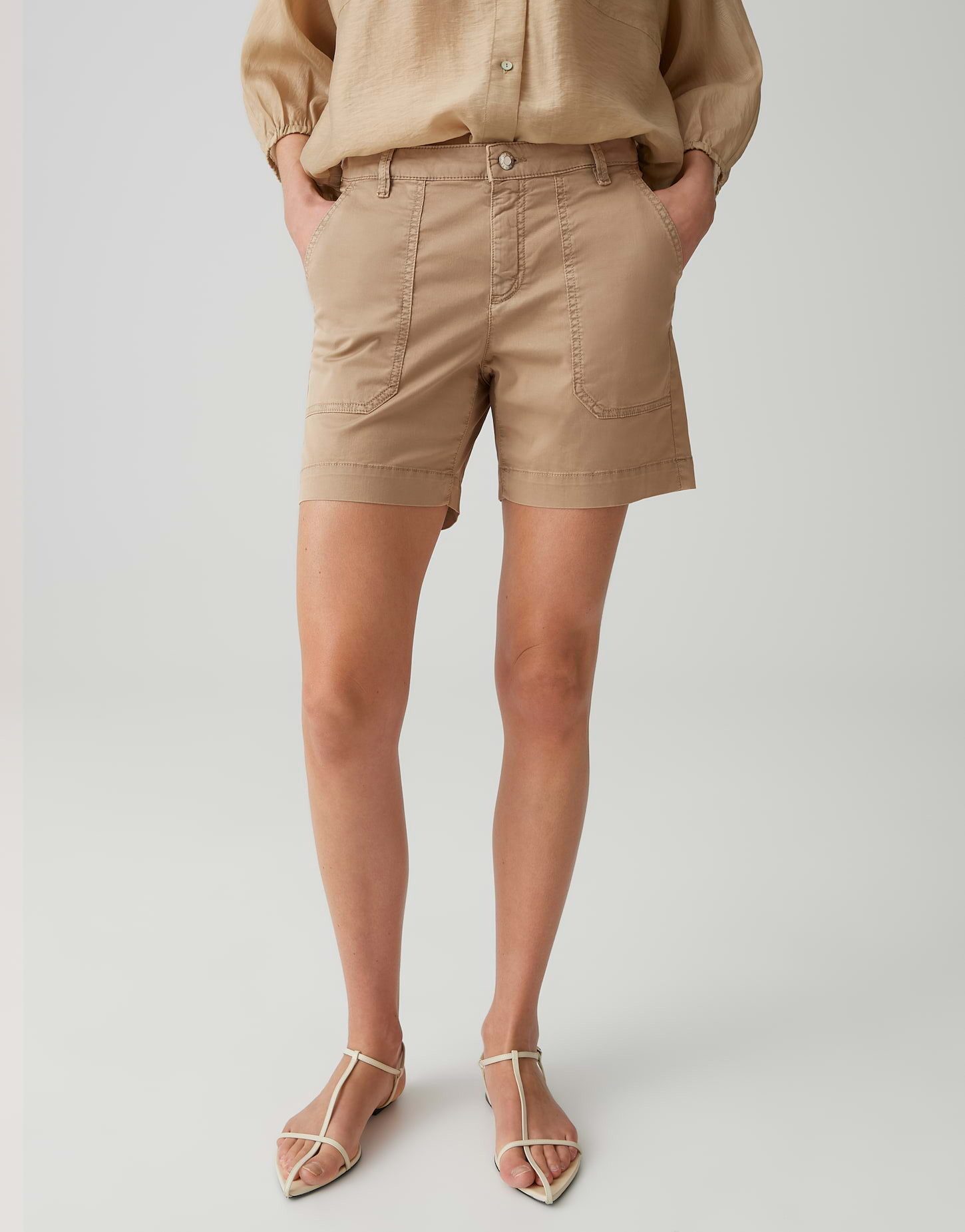 OPUS PANTS Shorts Lisana cool shorts Praktische Taschen runden den entspannten Look ab