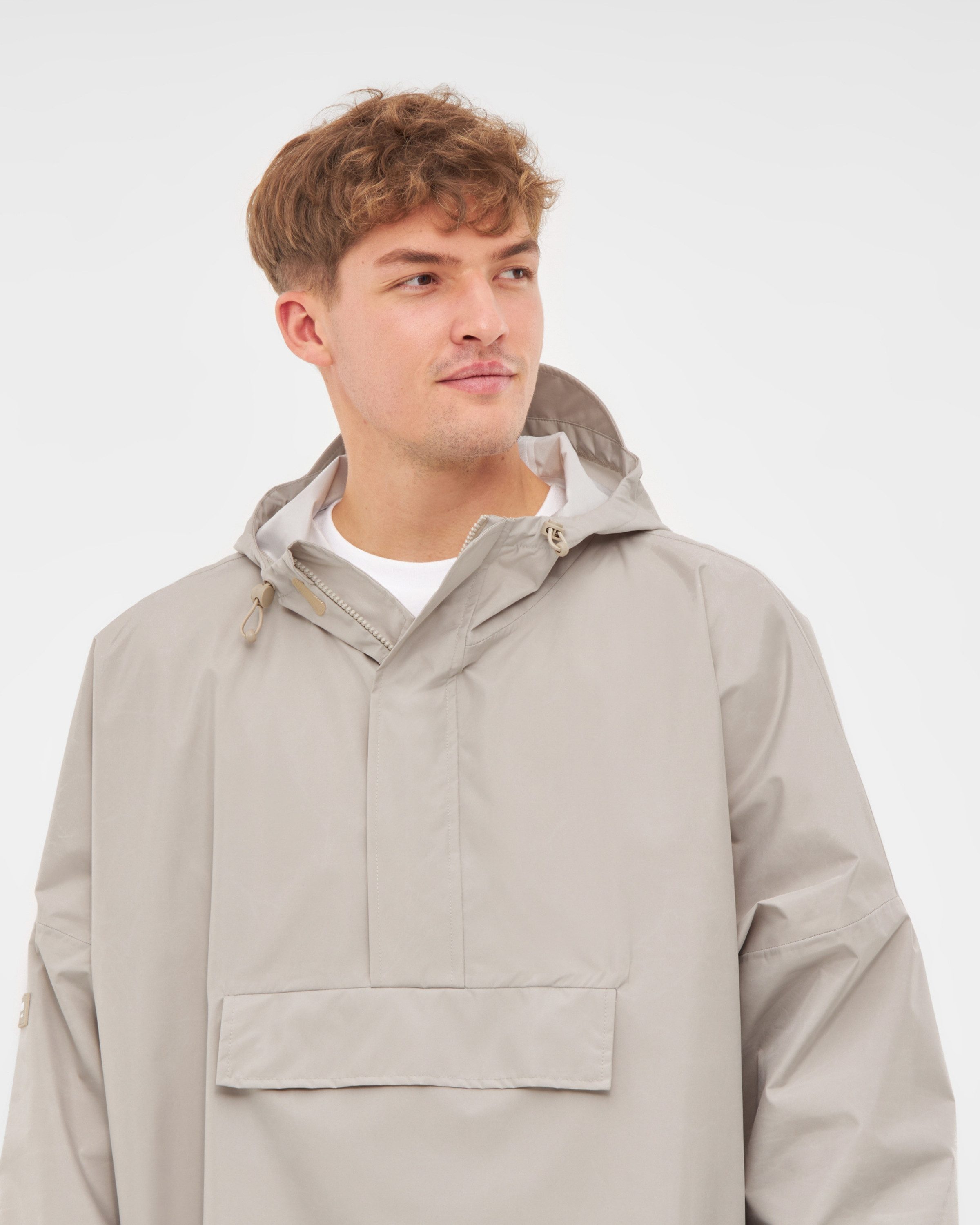 LARKSON Regenponcho Lykke Regenponcho, Wassersäule 10.000 mm (1-St) Wasserdichtes Regencape mit verschweißten Nähten