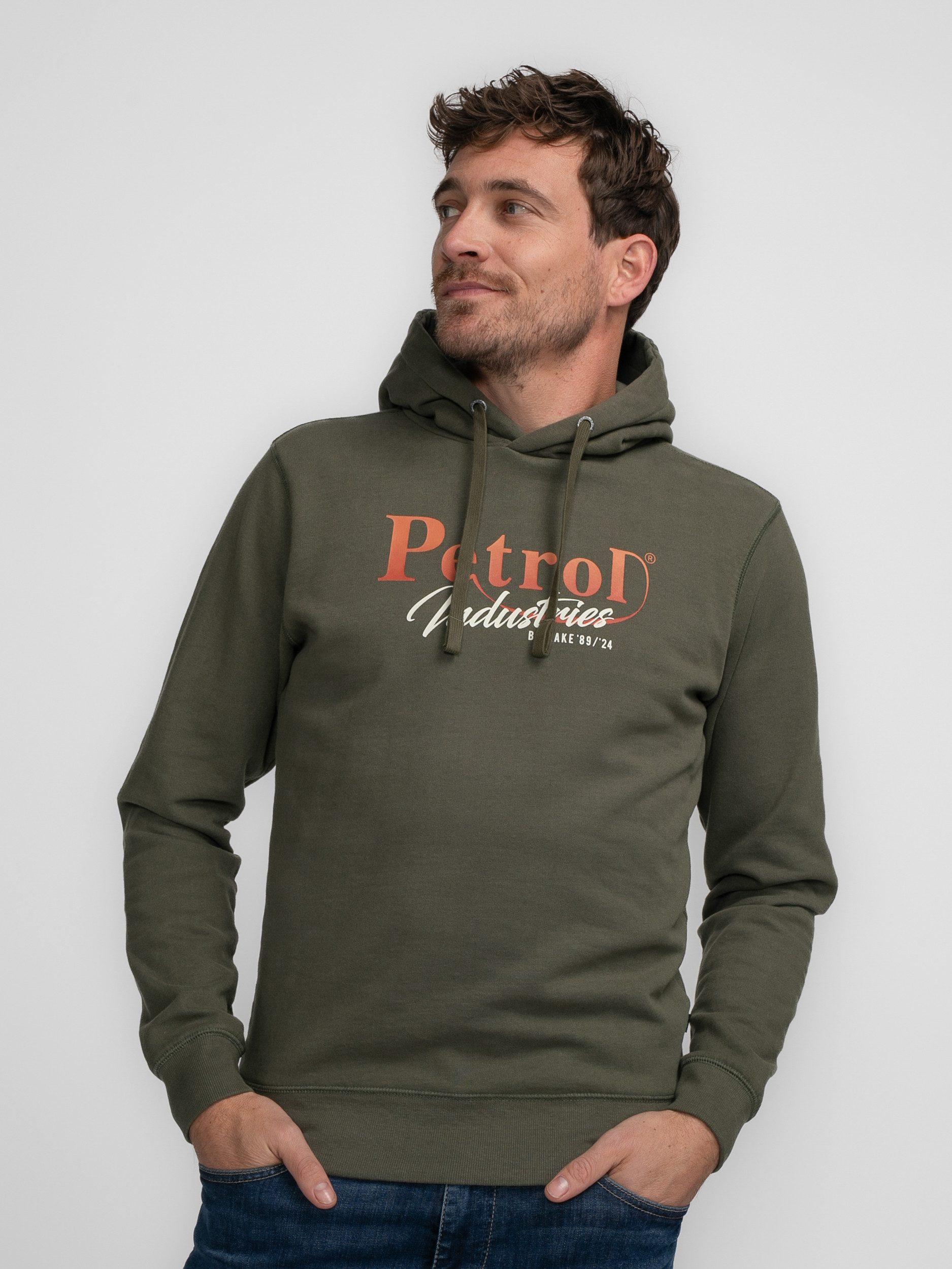 Petrol Industries Sweatshirt Hoodie mit Aufdruck Tuntutuliak