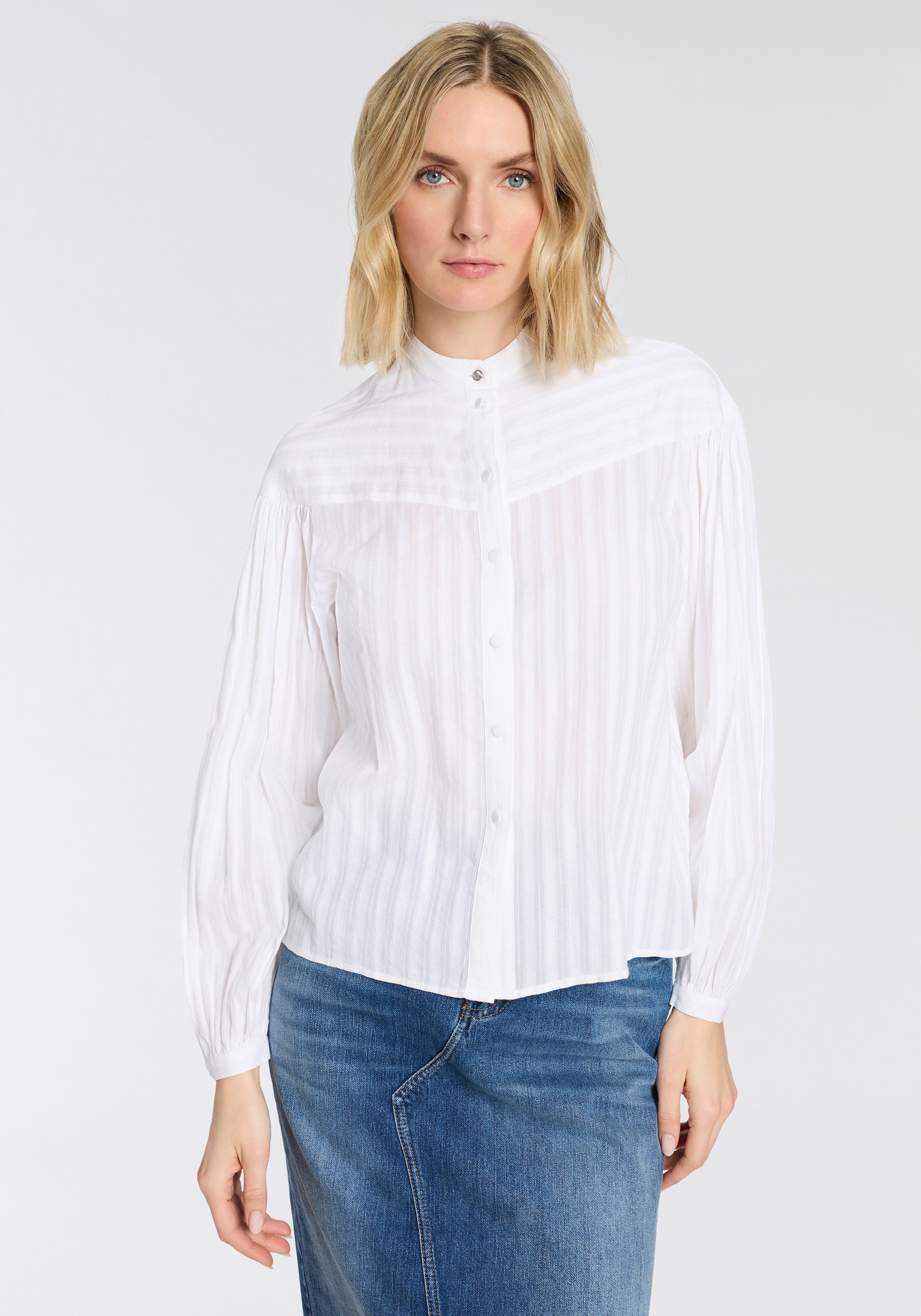 BOSS ORANGE Langarmbluse Bilmant Premium Damenmode mit Knopfleiste und kurzem Stehkragen