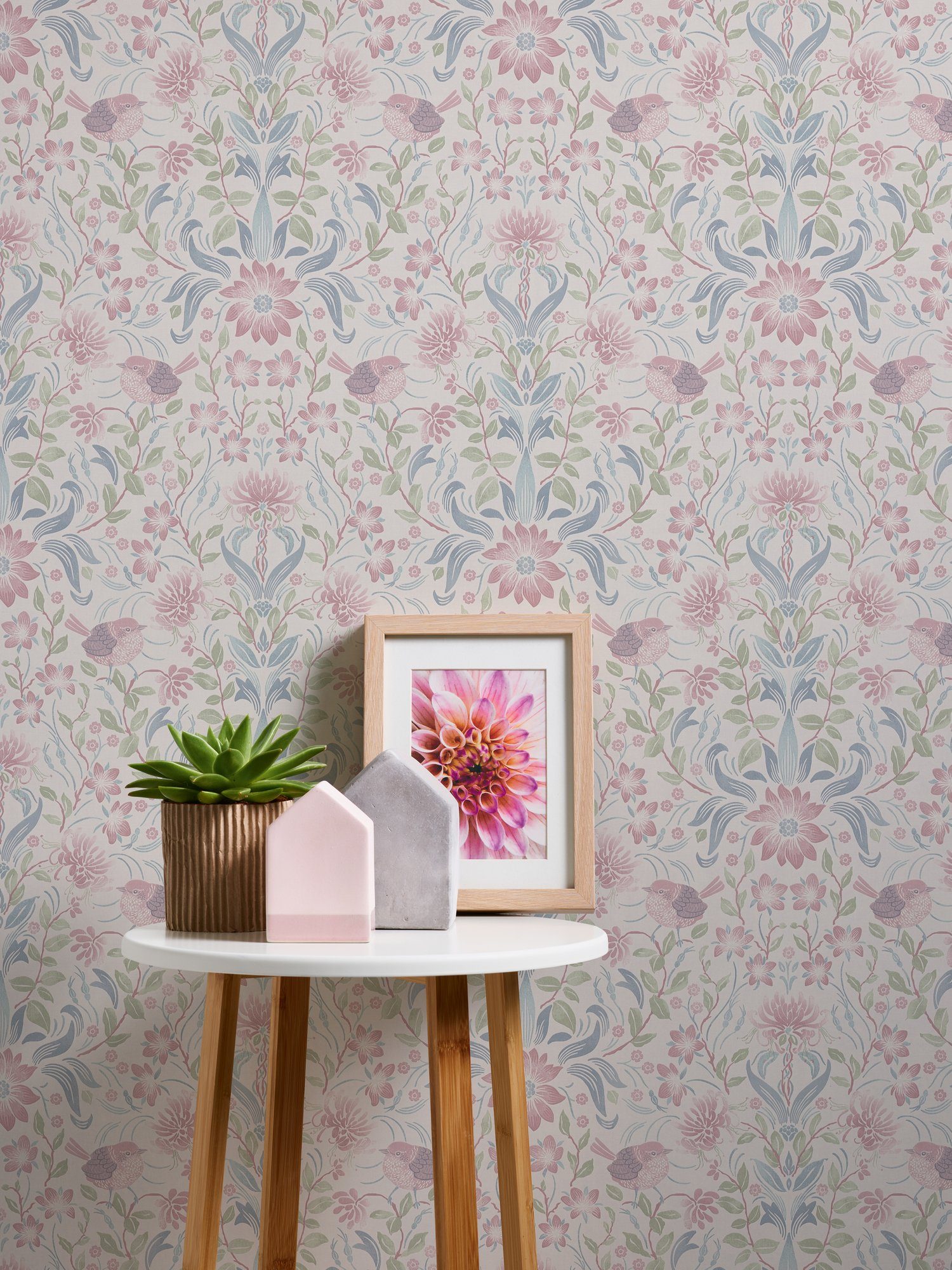 Bricoflor Schwedische Landhaus Tapete Bunt Vlies Blumentapete mit Vögeln im günstig online kaufen