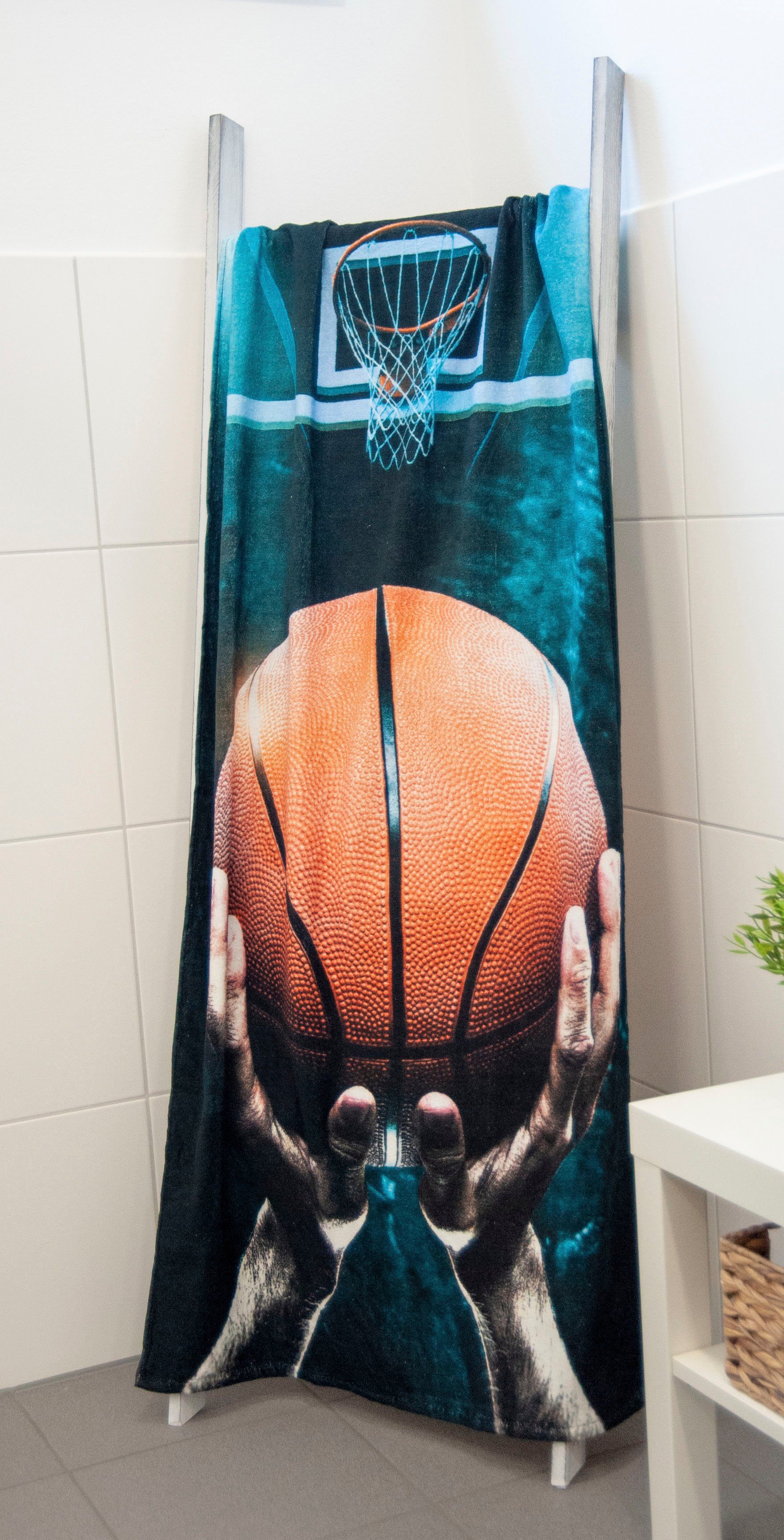 Badetuch (1-St), Collection pflegeleicht Basketball, bedruckt, Velours Young Herding und hochfarbig hautsympathisch